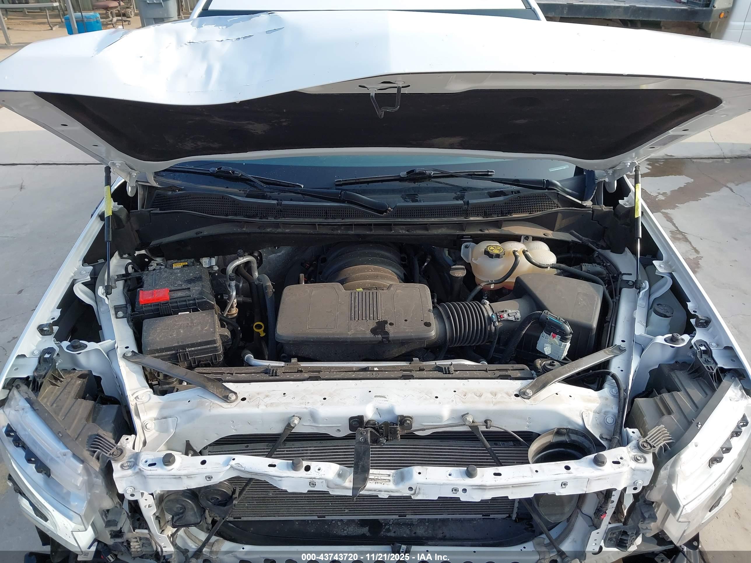 CHEVROLET SILVERADO image 10