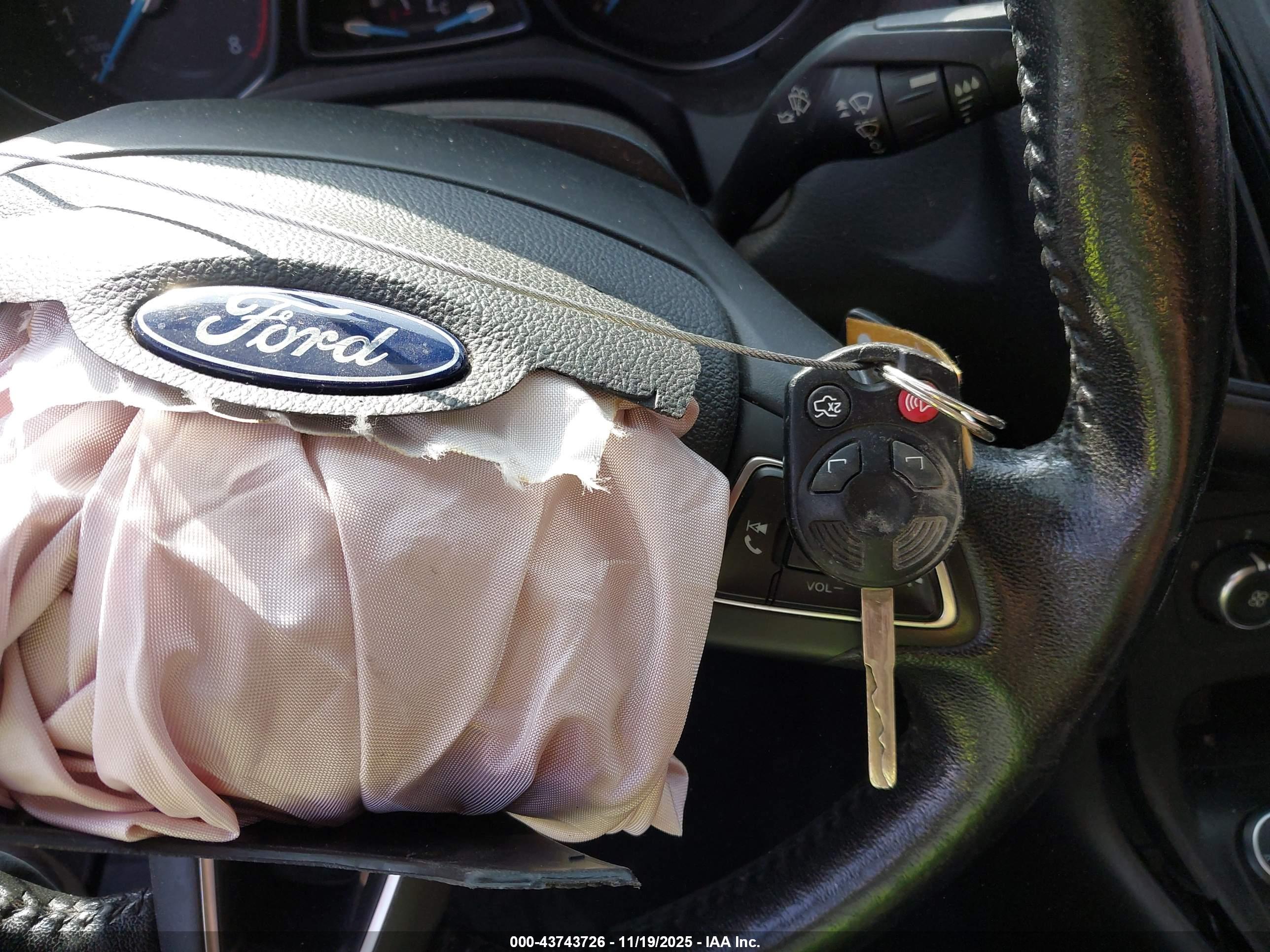 FORD FOCUS image 11
