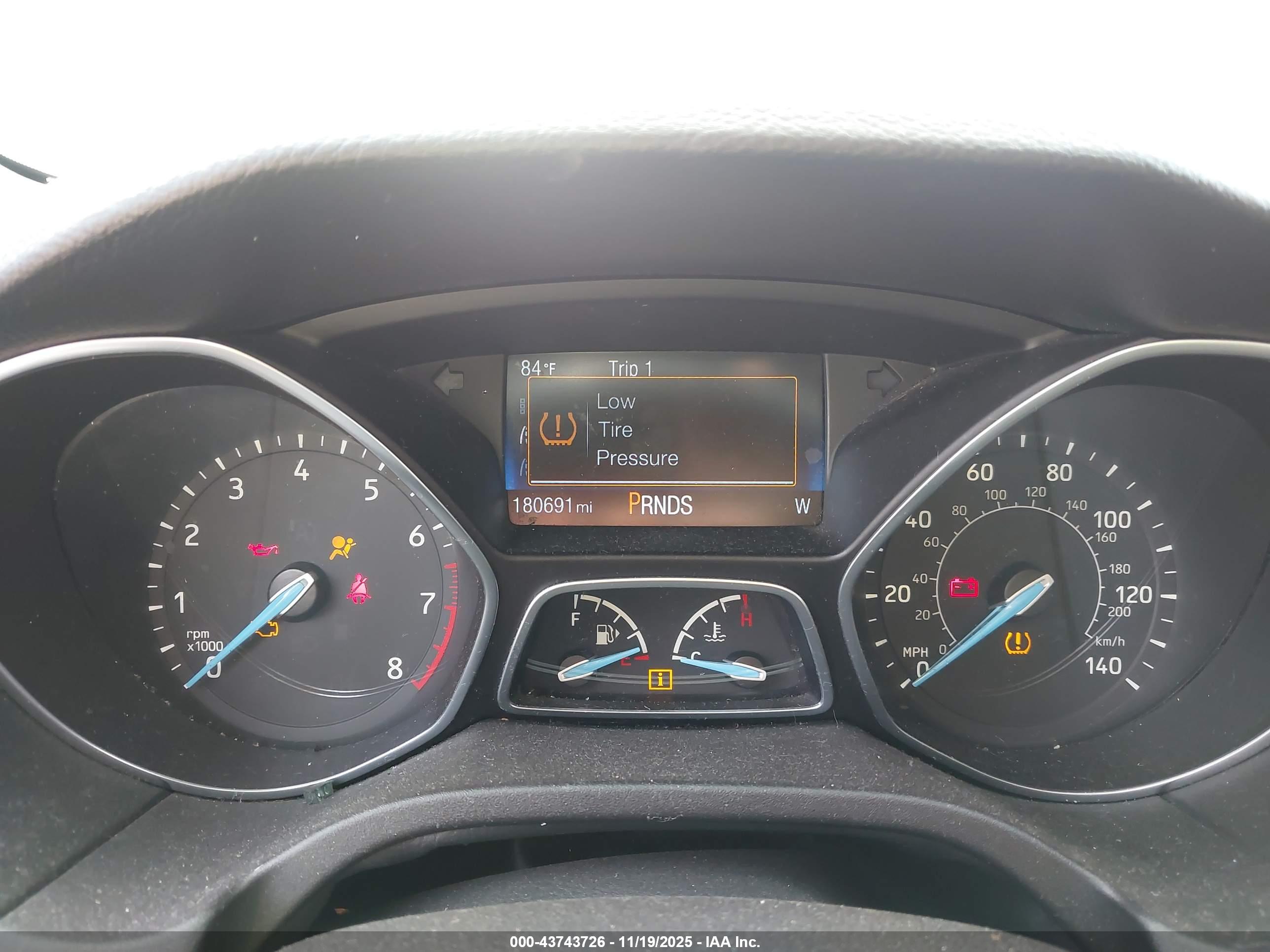 FORD FOCUS image 7