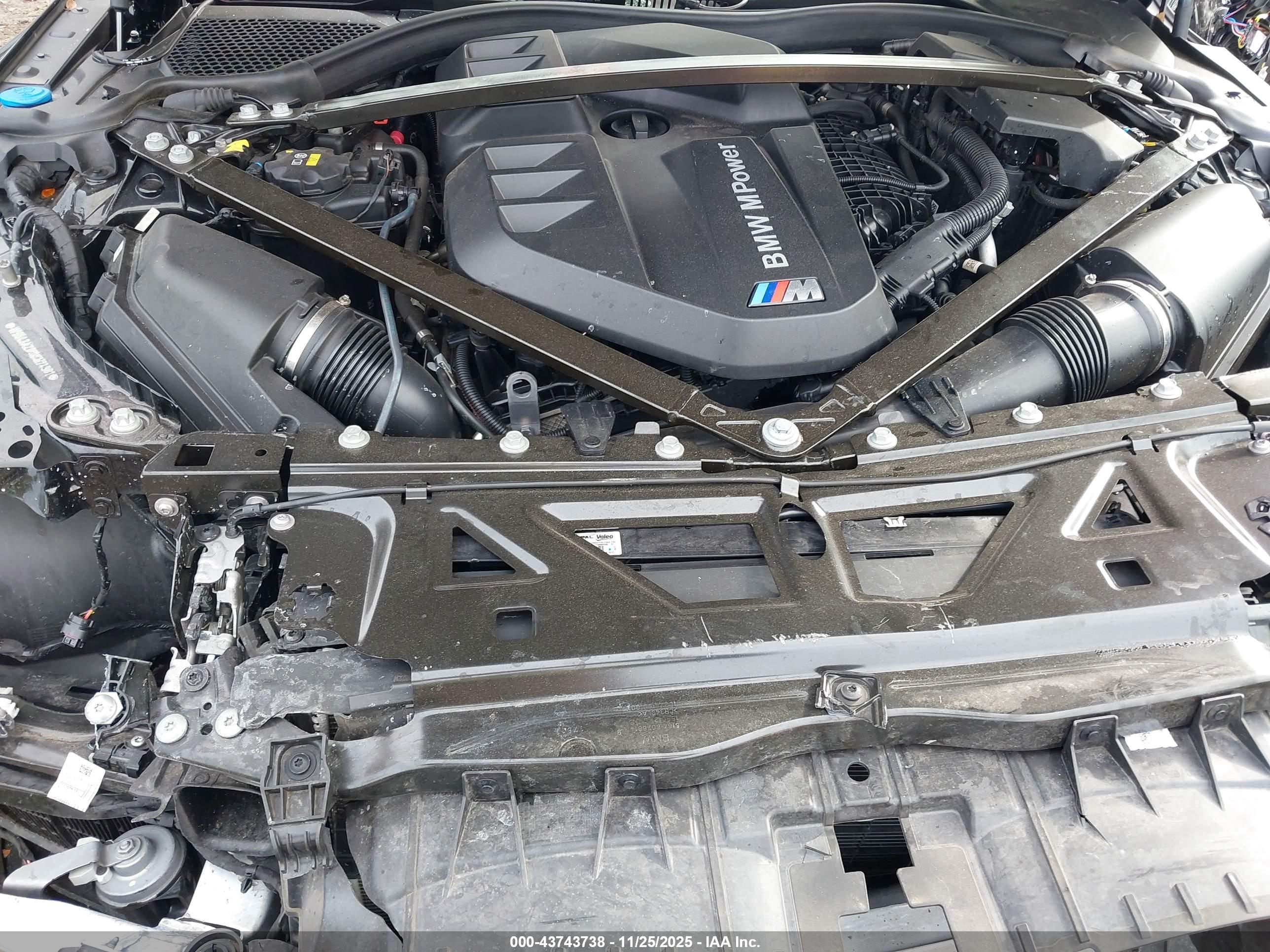 BMW M4 image 10