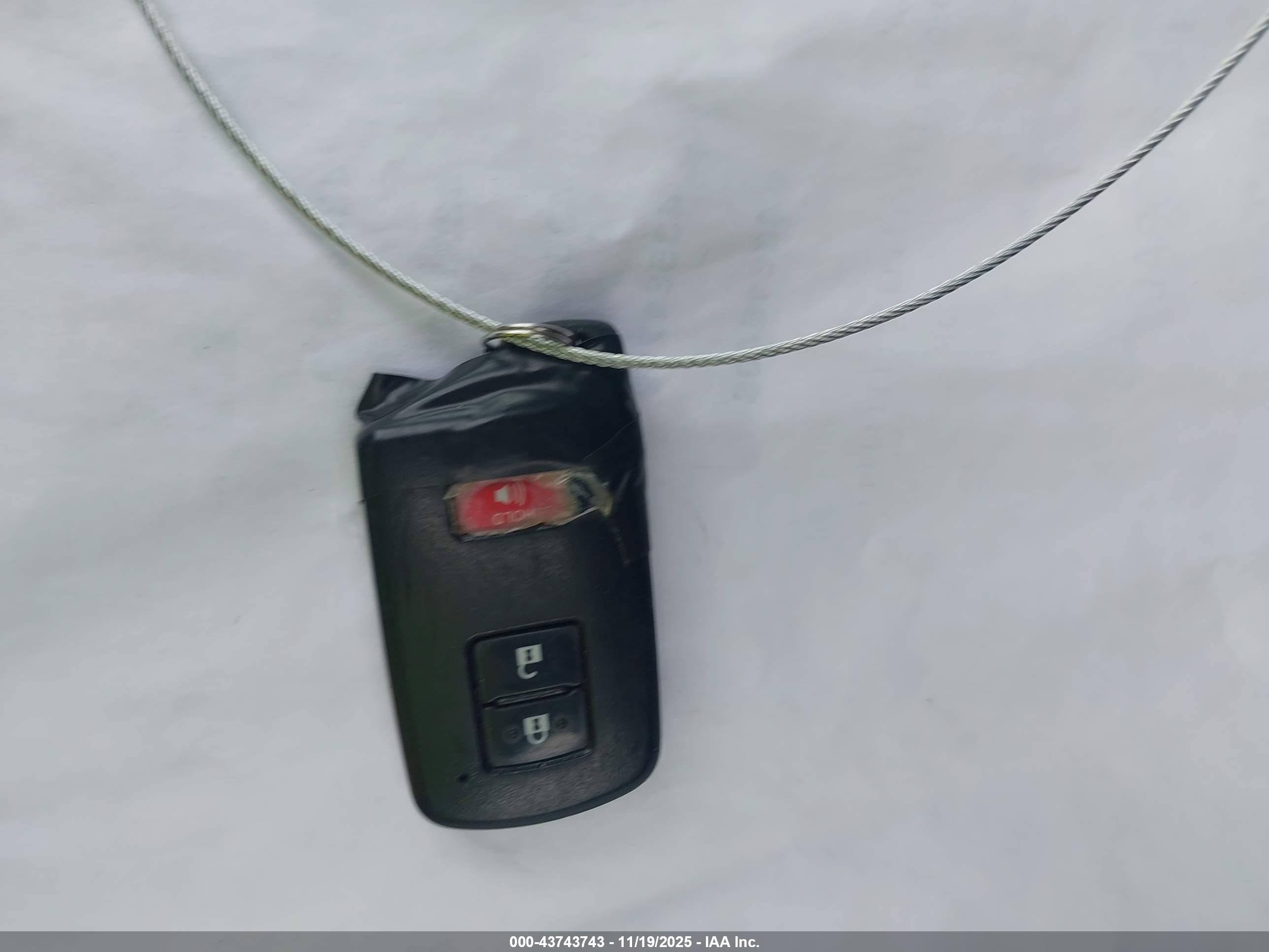 TOYOTA TACOMA image 11