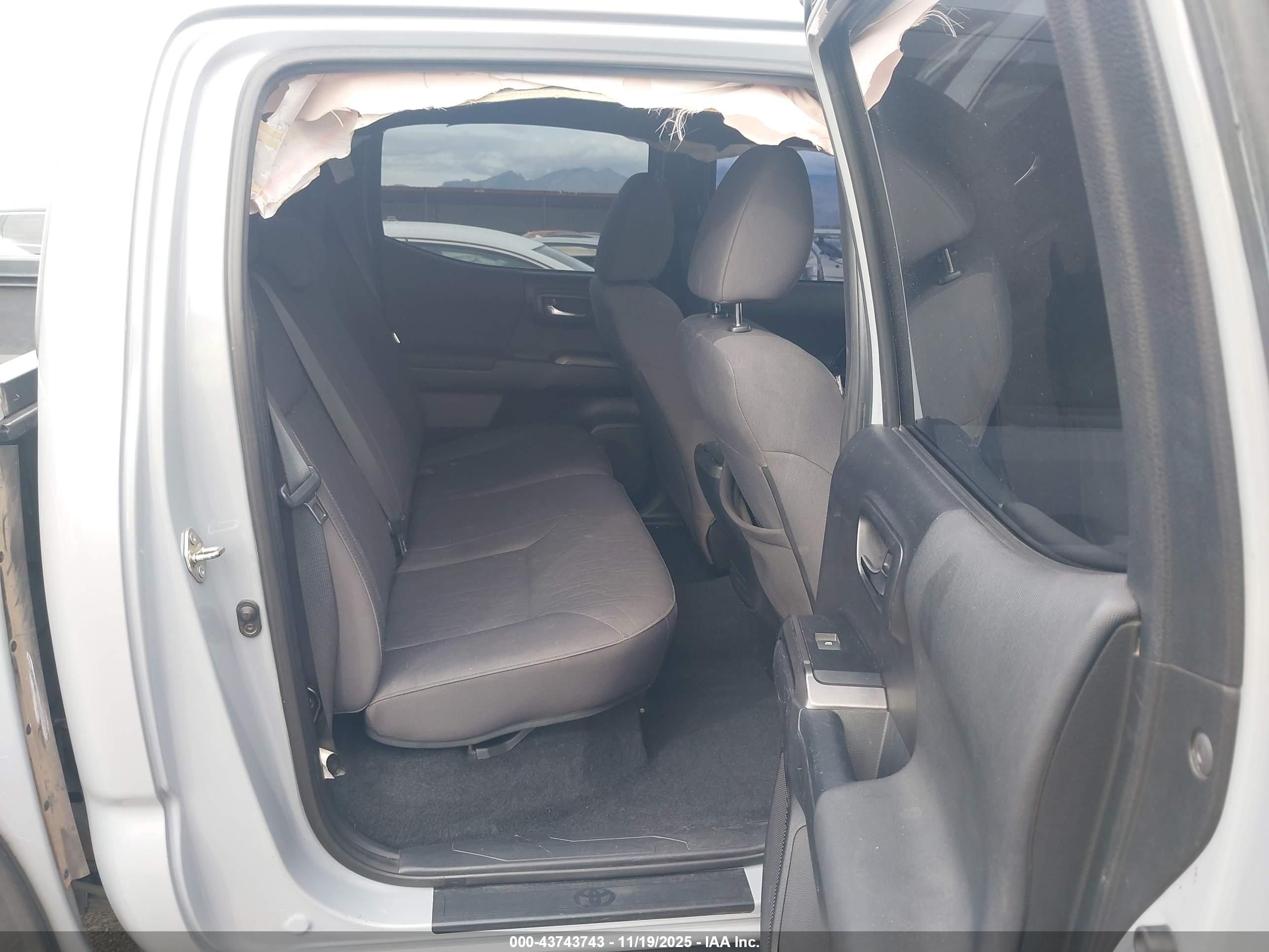 TOYOTA TACOMA image 8