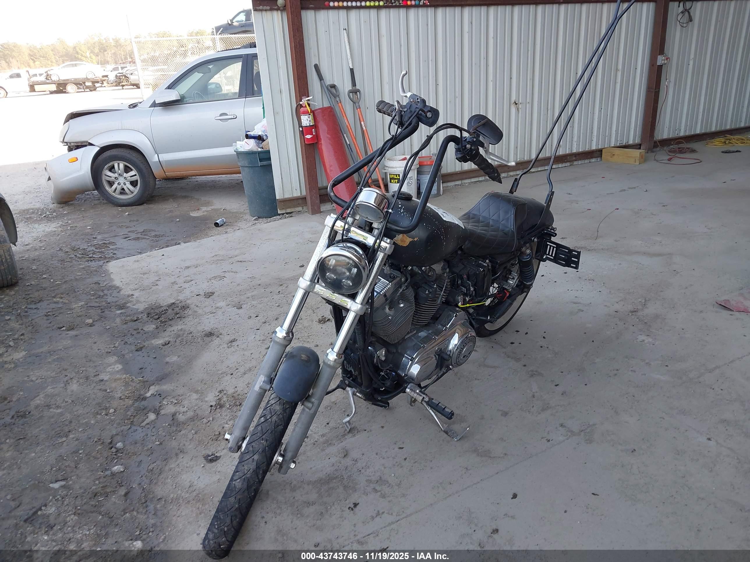 HARLEY-DAVIDSON XL1200 image 2