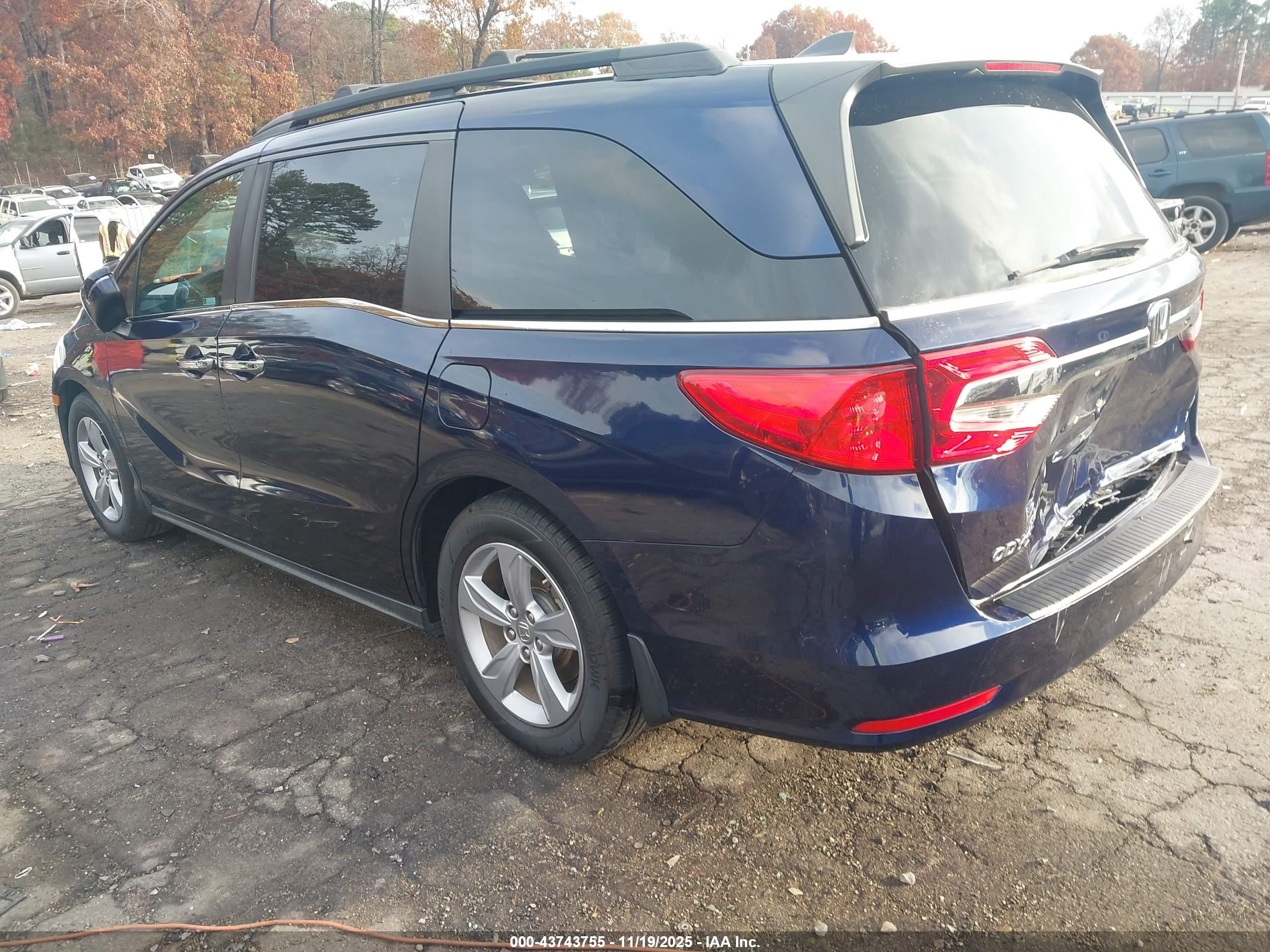 HONDA ODYSSEY image 3