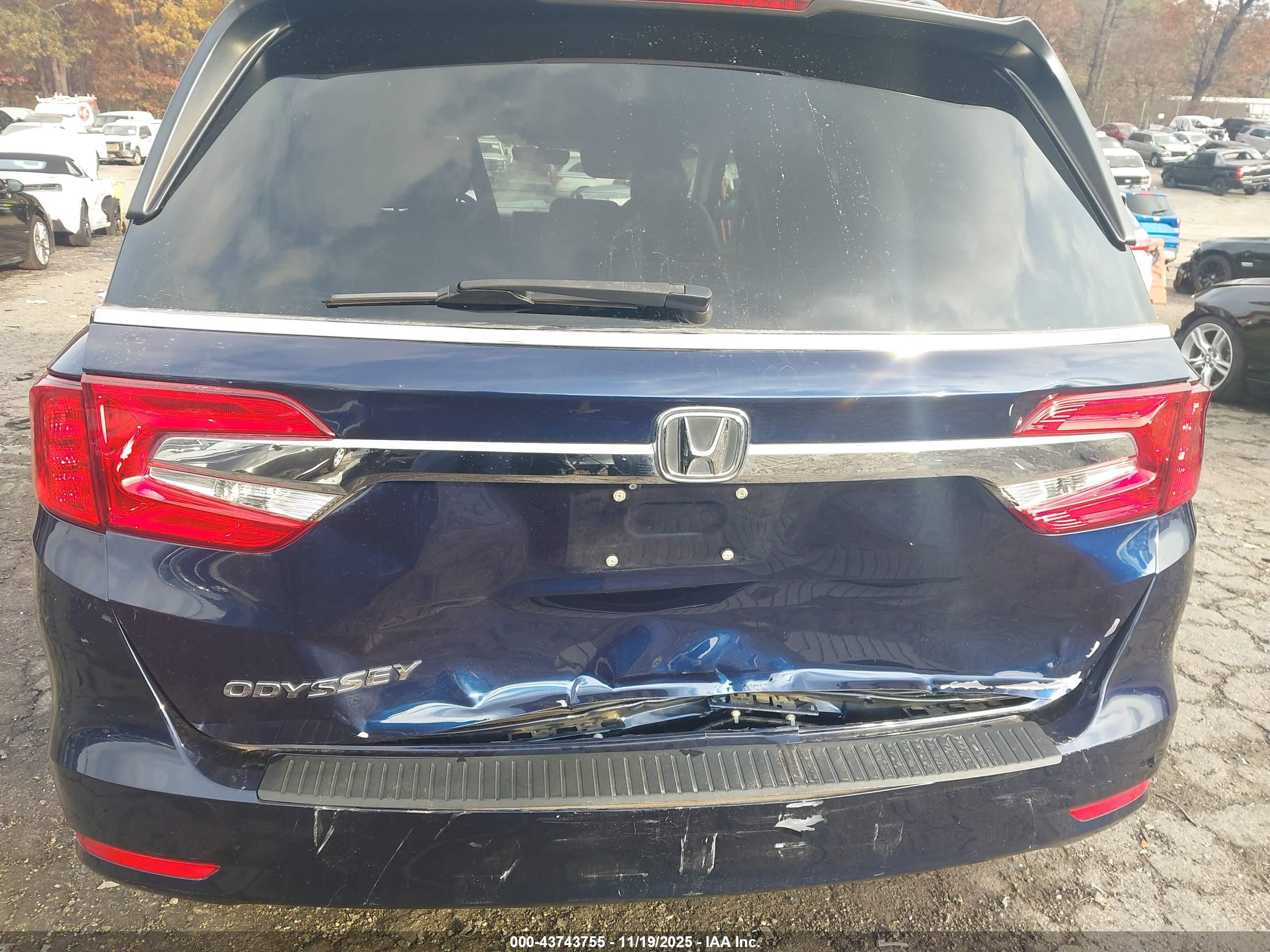 HONDA ODYSSEY image 6