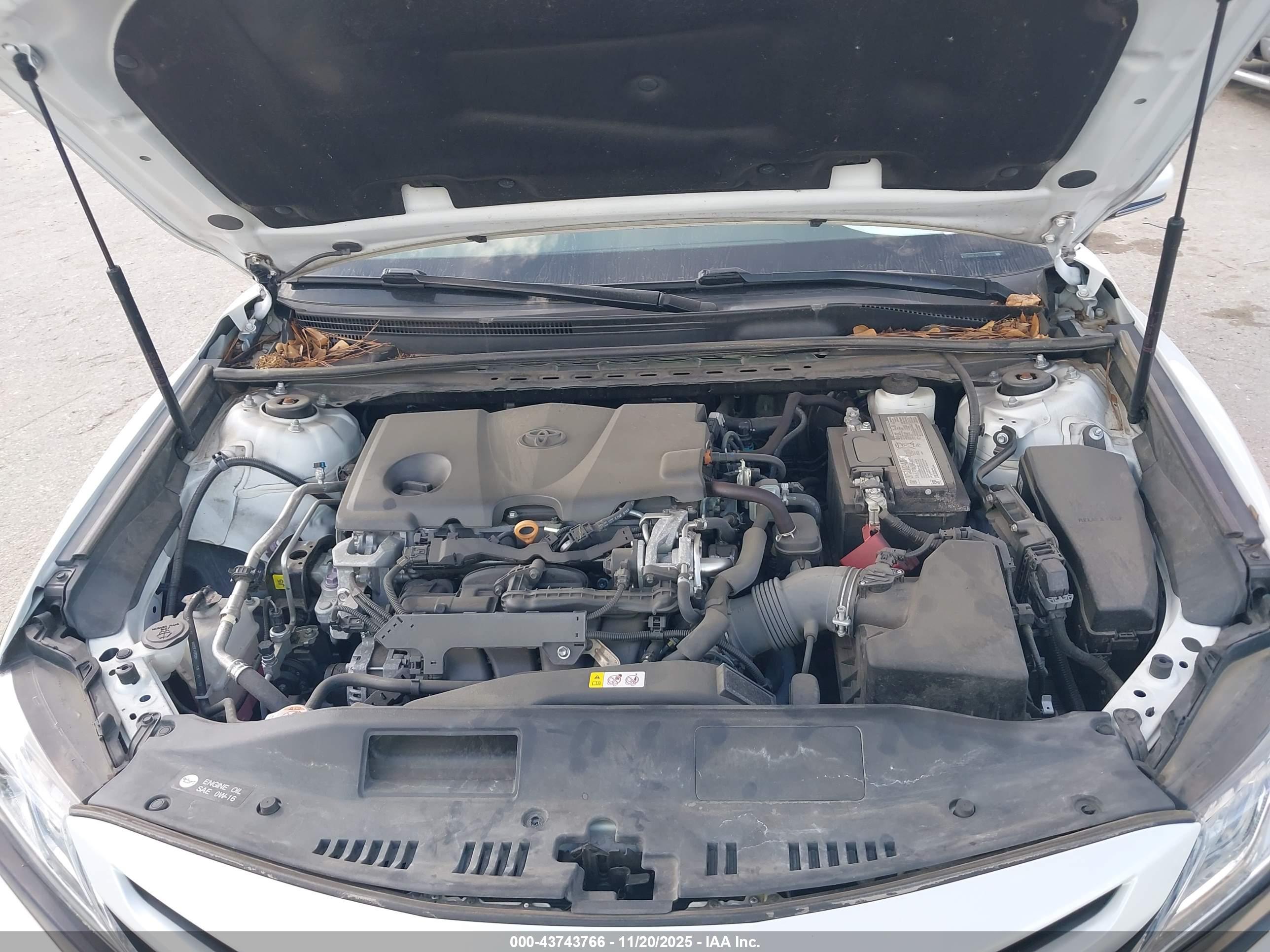 TOYOTA CAMRY image 10