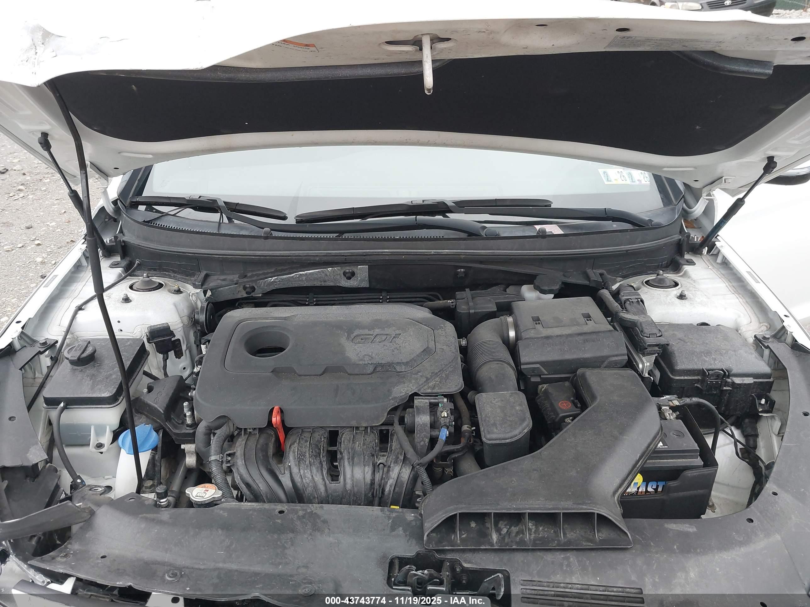 HYUNDAI SONATA image 10