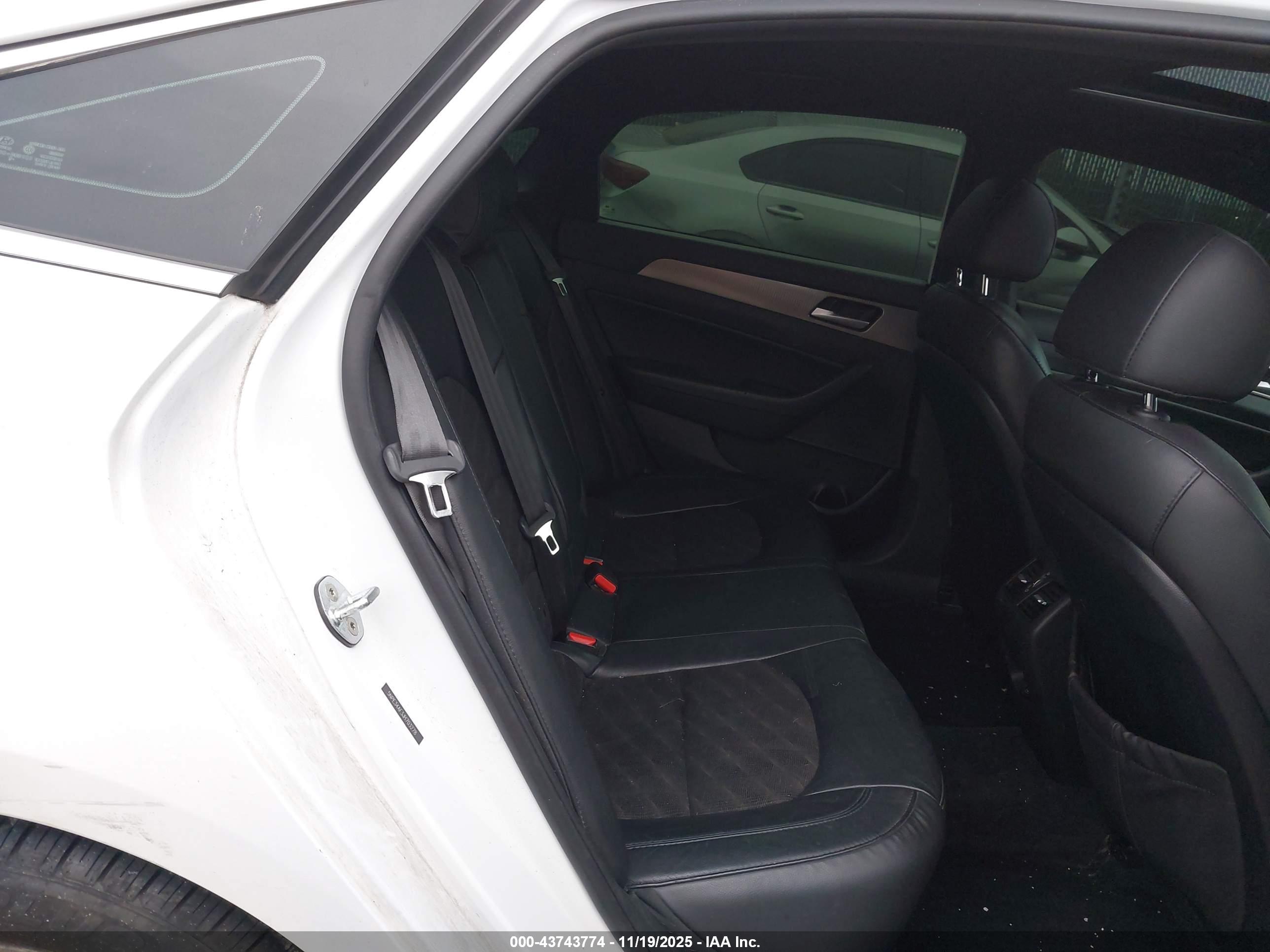 HYUNDAI SONATA image 8