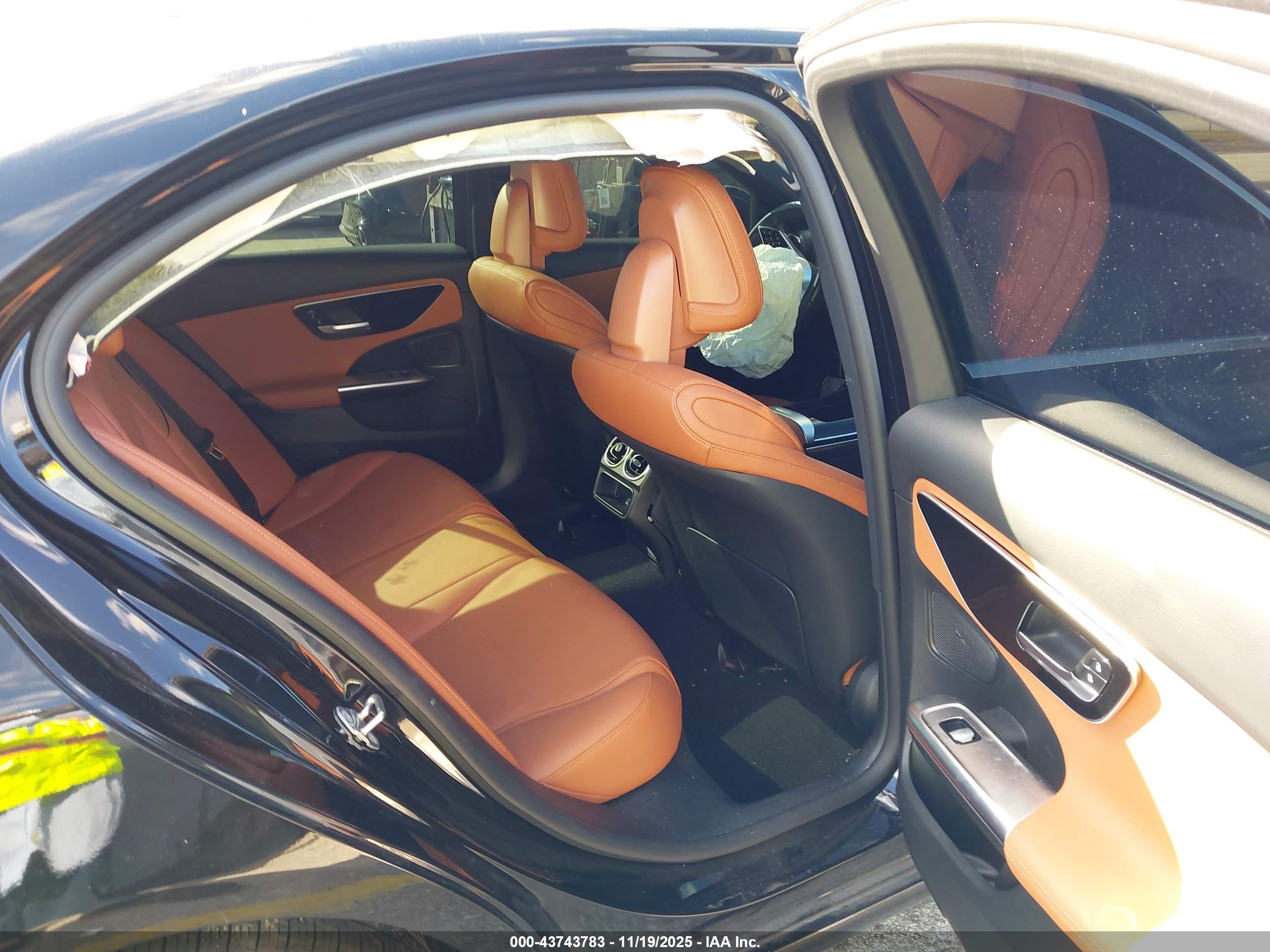 MERCEDES-BENZ C image 8
