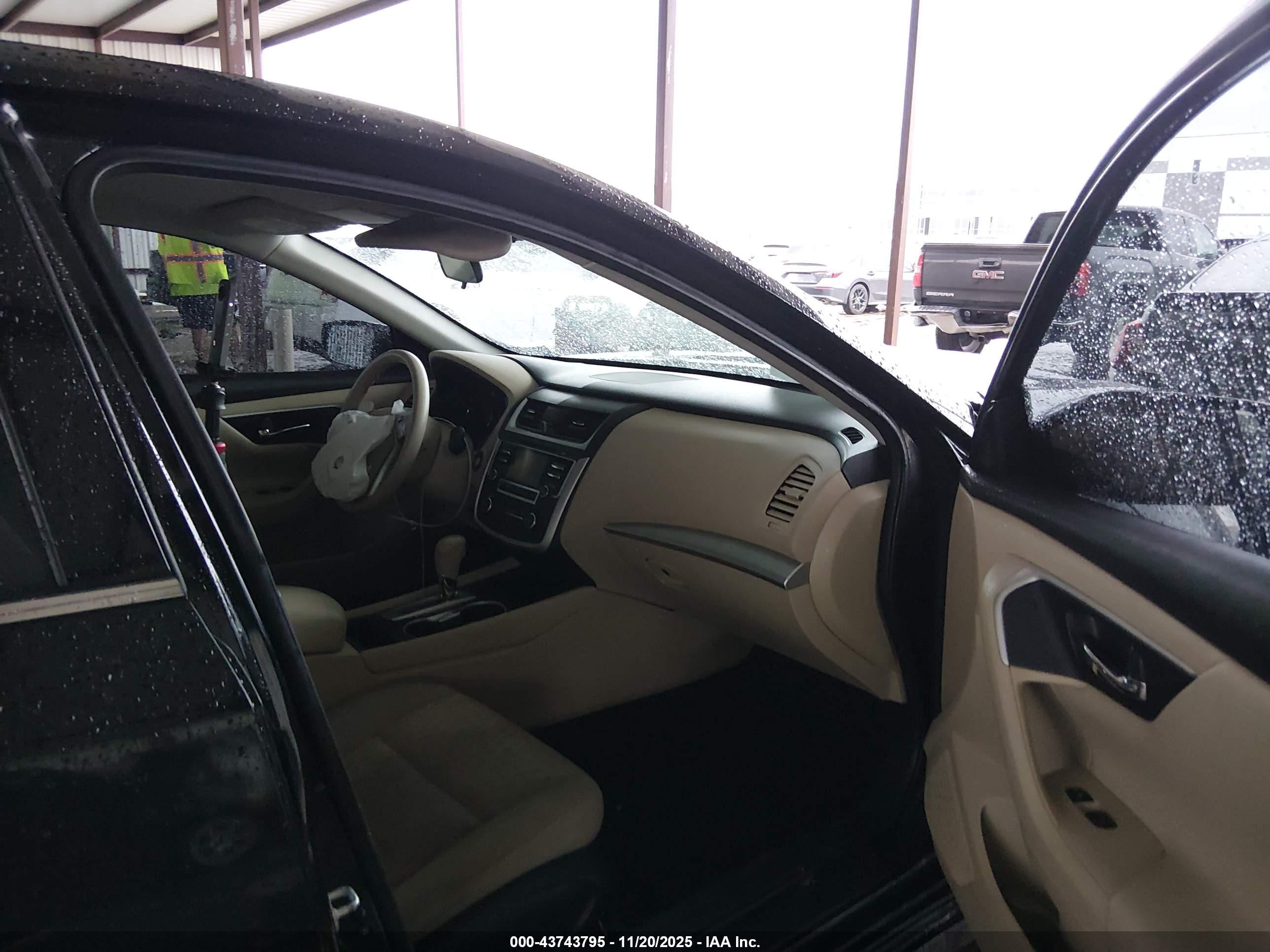 NISSAN ALTIMA image 5