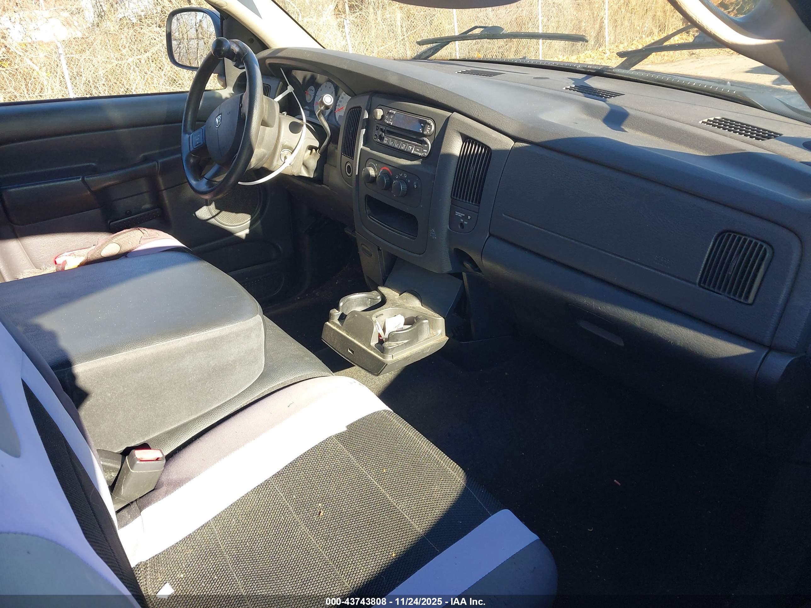 DODGE RAM image 5