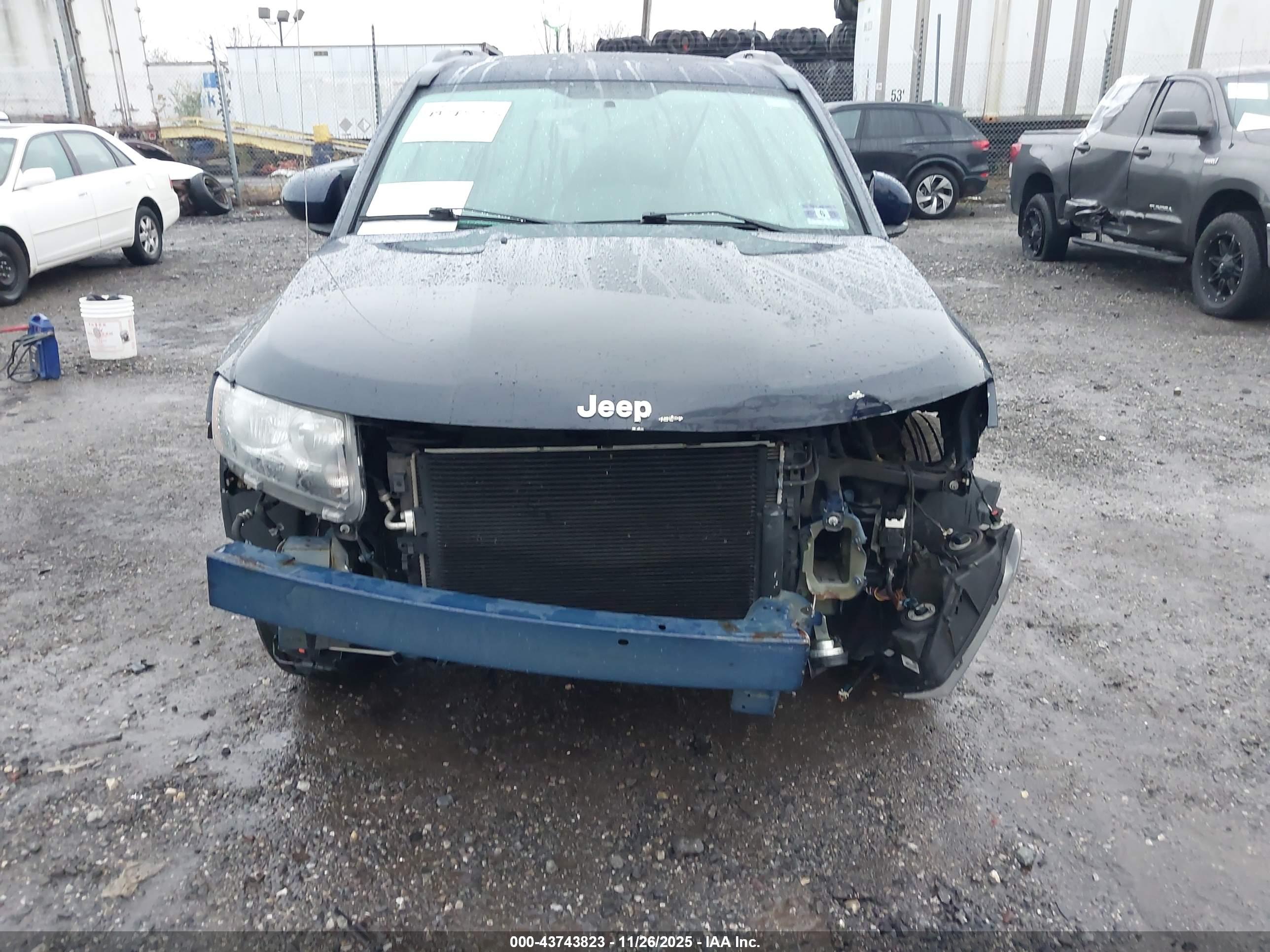 JEEP COMPASS image 6