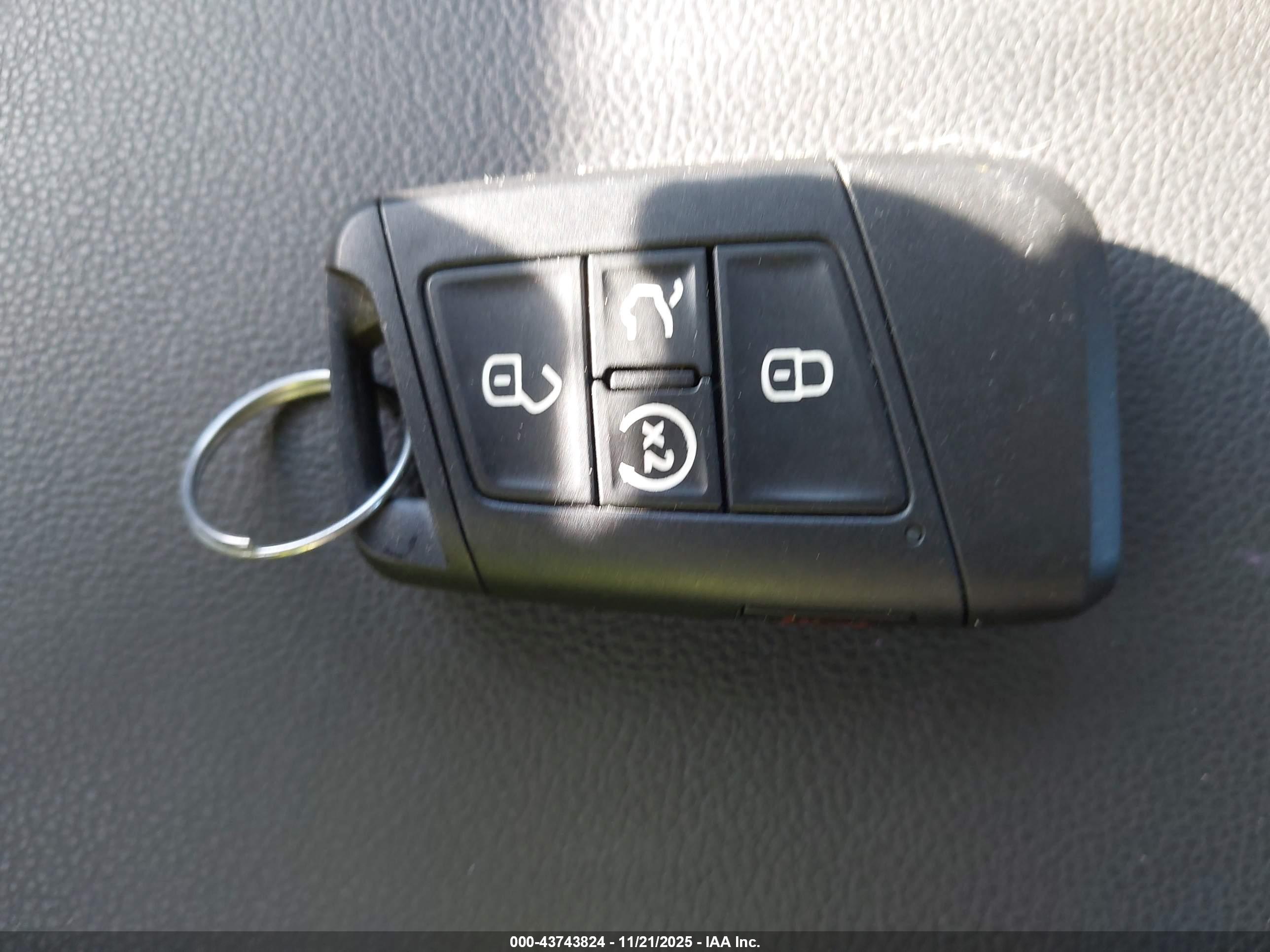 VOLKSWAGEN JETTA image 11