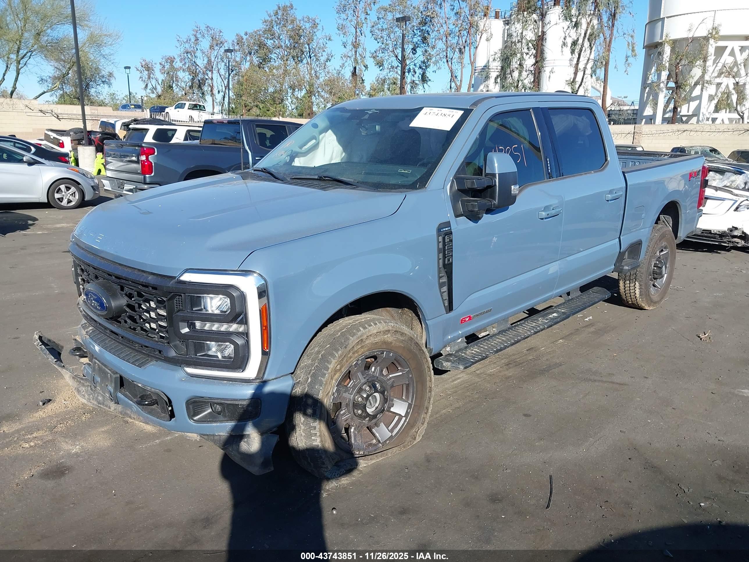 FORD E-250 image 2
