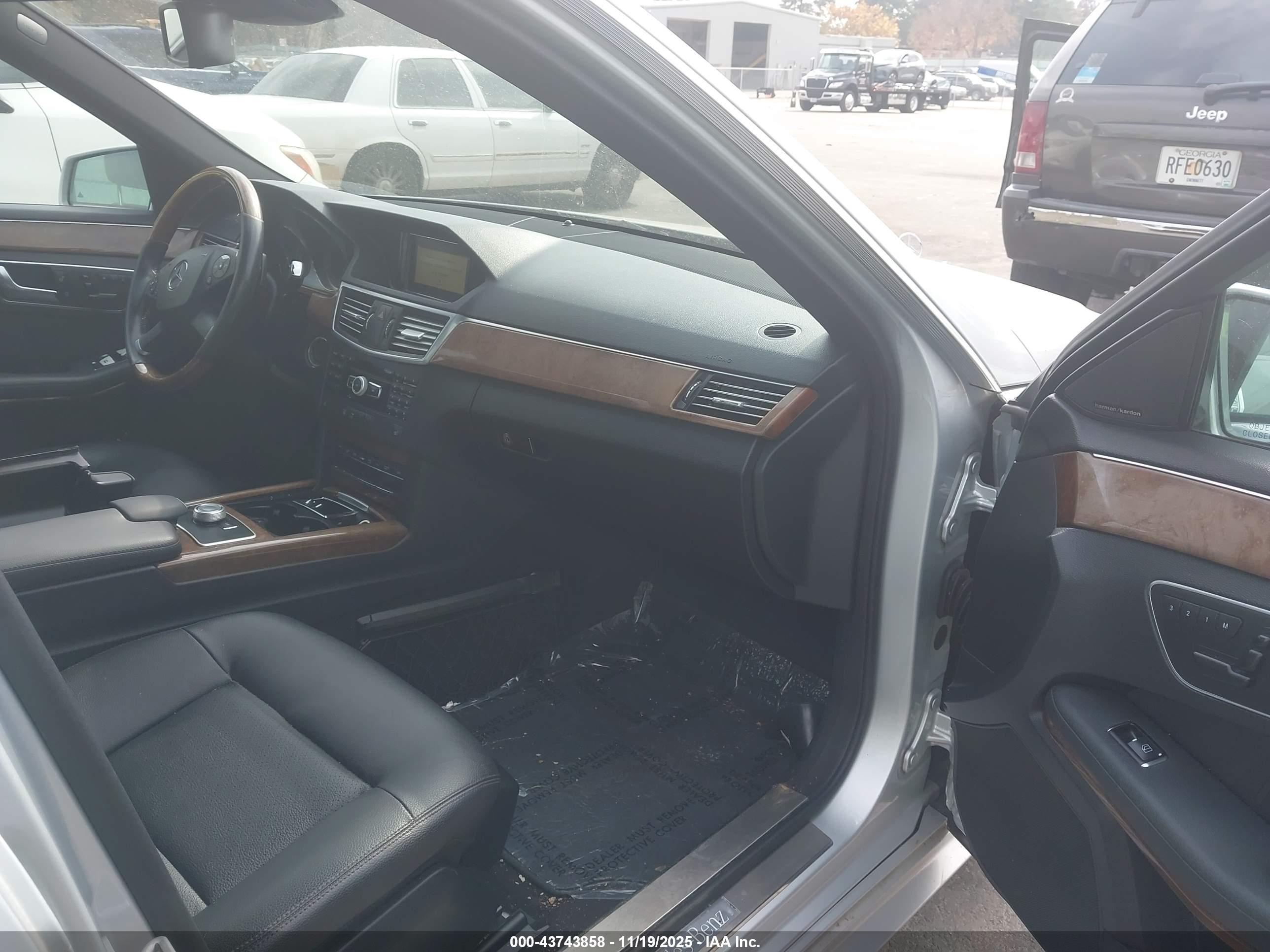 MERCEDES-BENZ E image 5