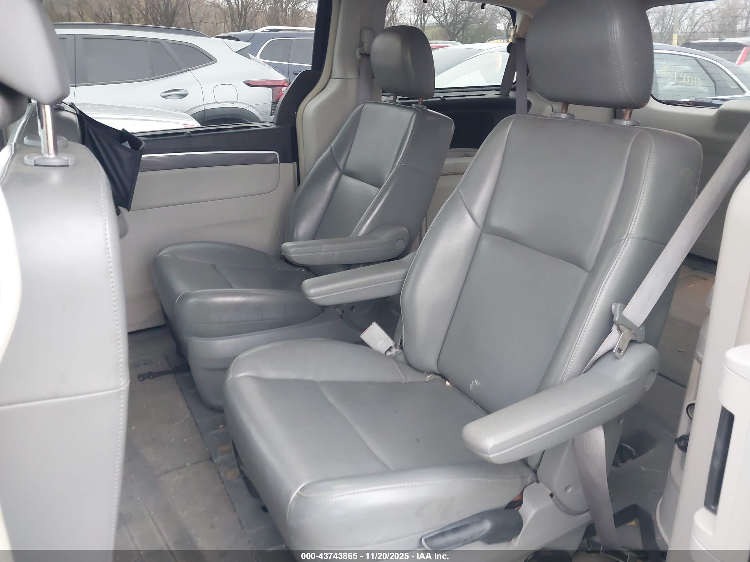 VOLKSWAGEN ROUTAN image 8