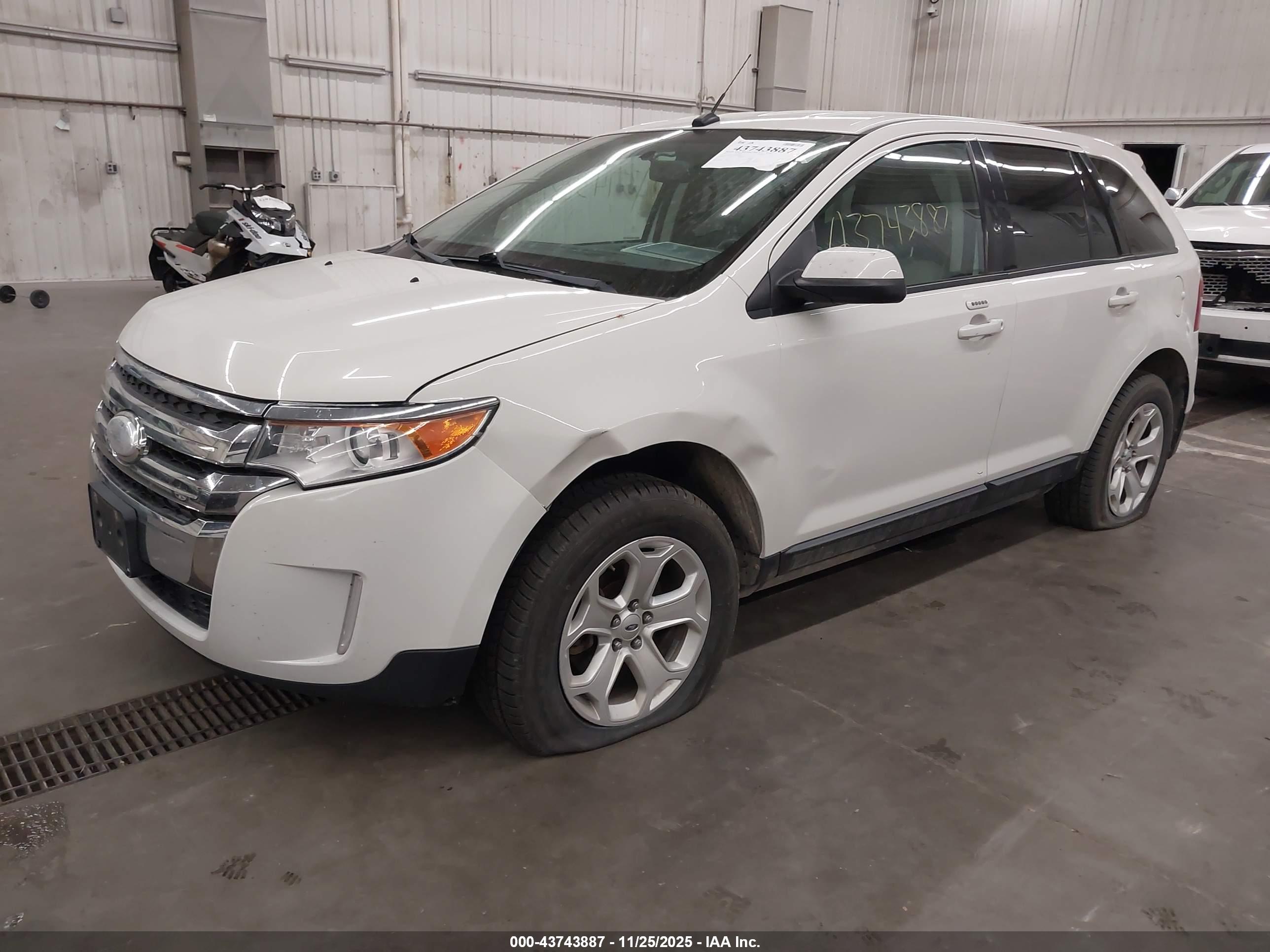 FORD EDGE image 2