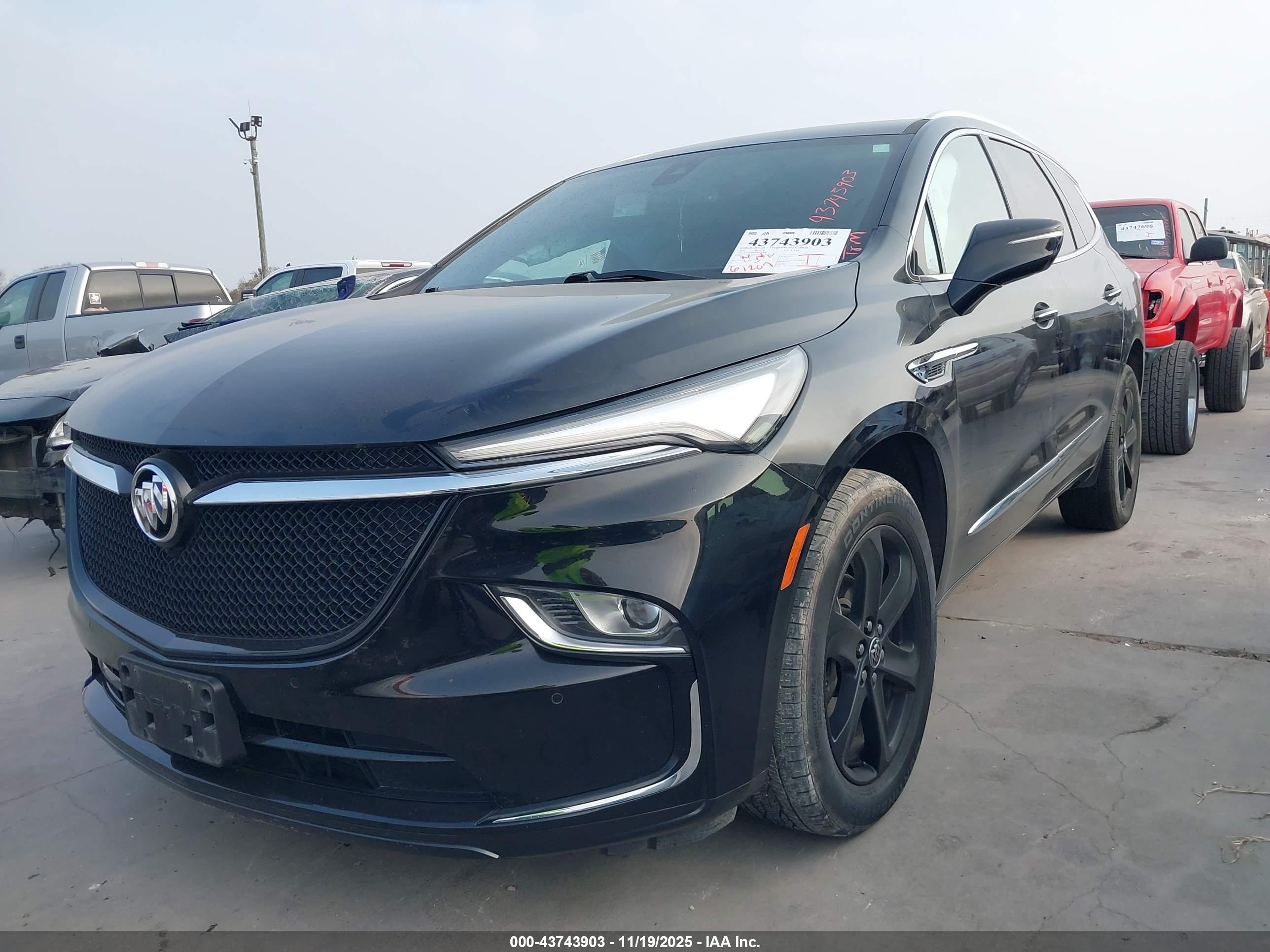 BUICK ENCLAVE image 2