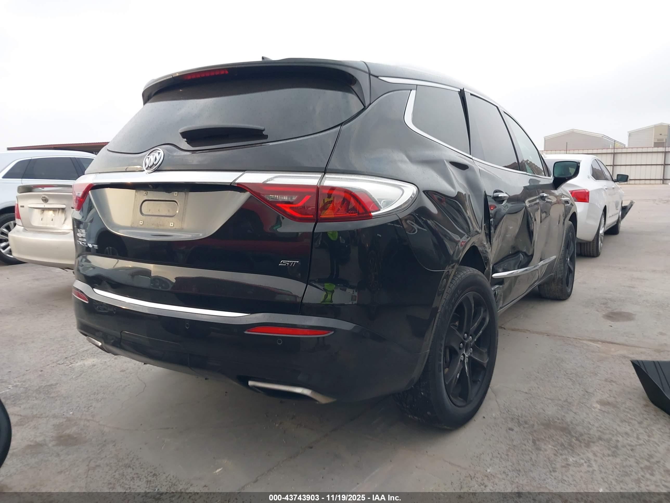 BUICK ENCLAVE image 4