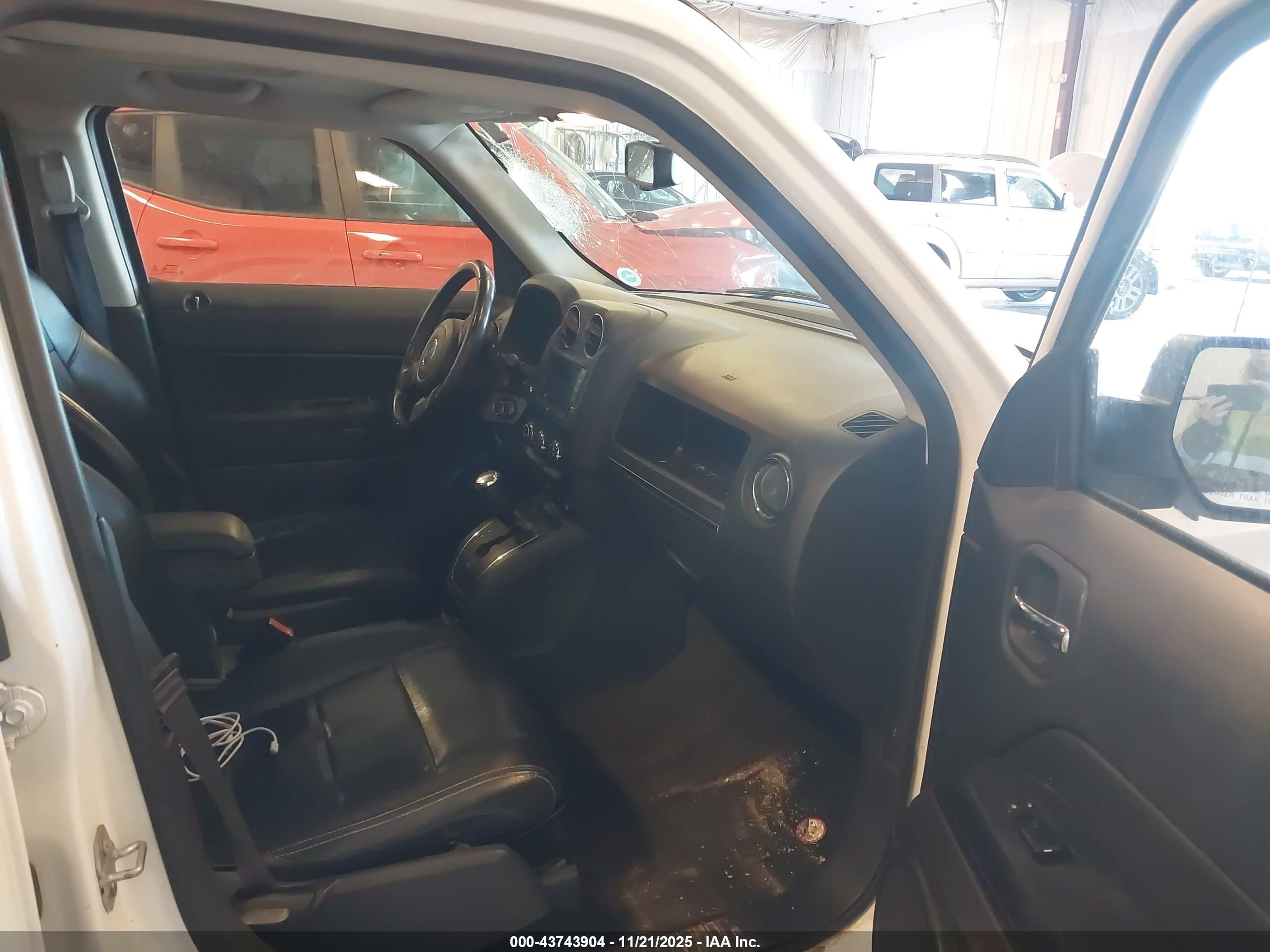 JEEP PATRIOT image 5