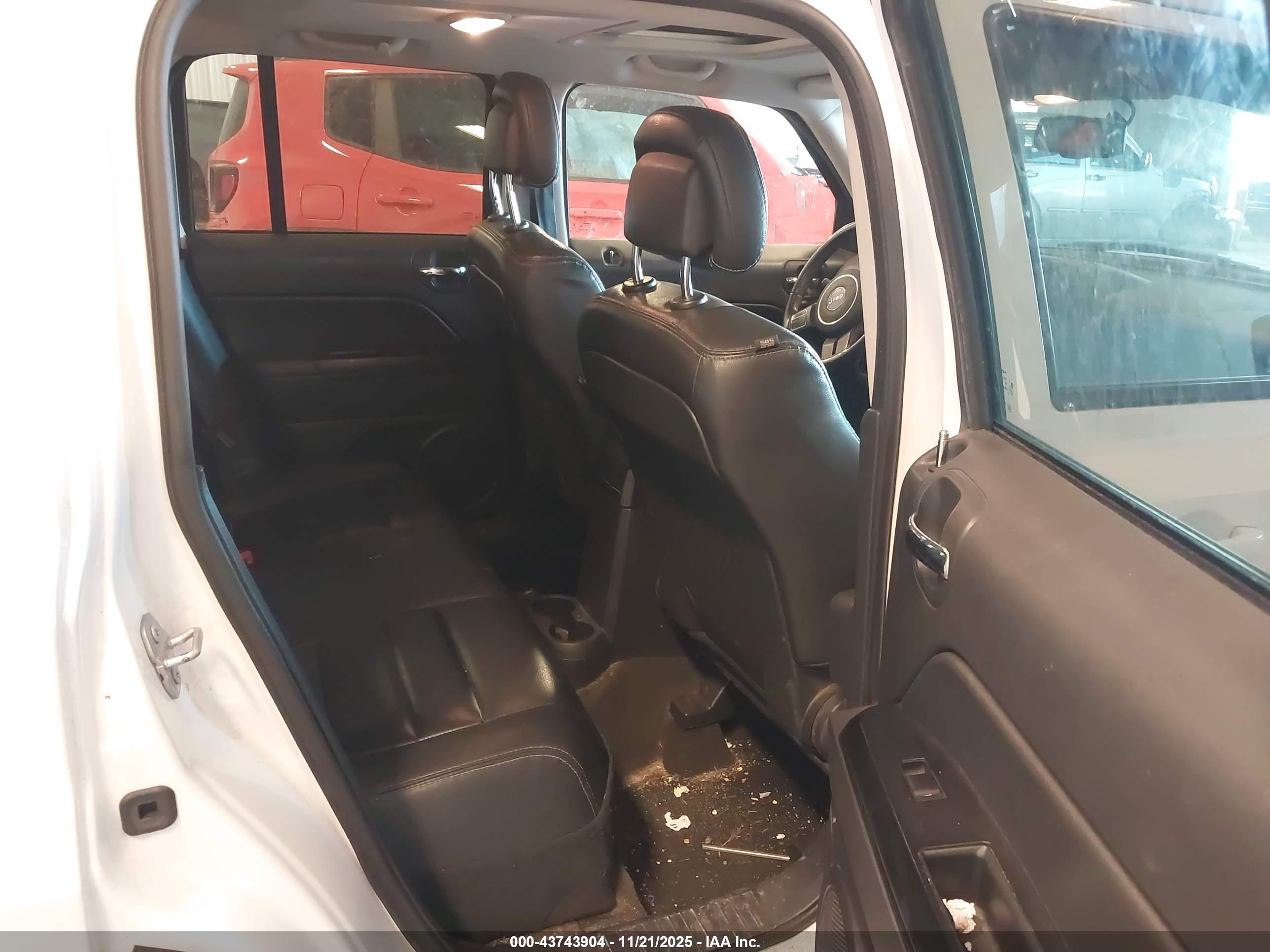 JEEP PATRIOT image 8