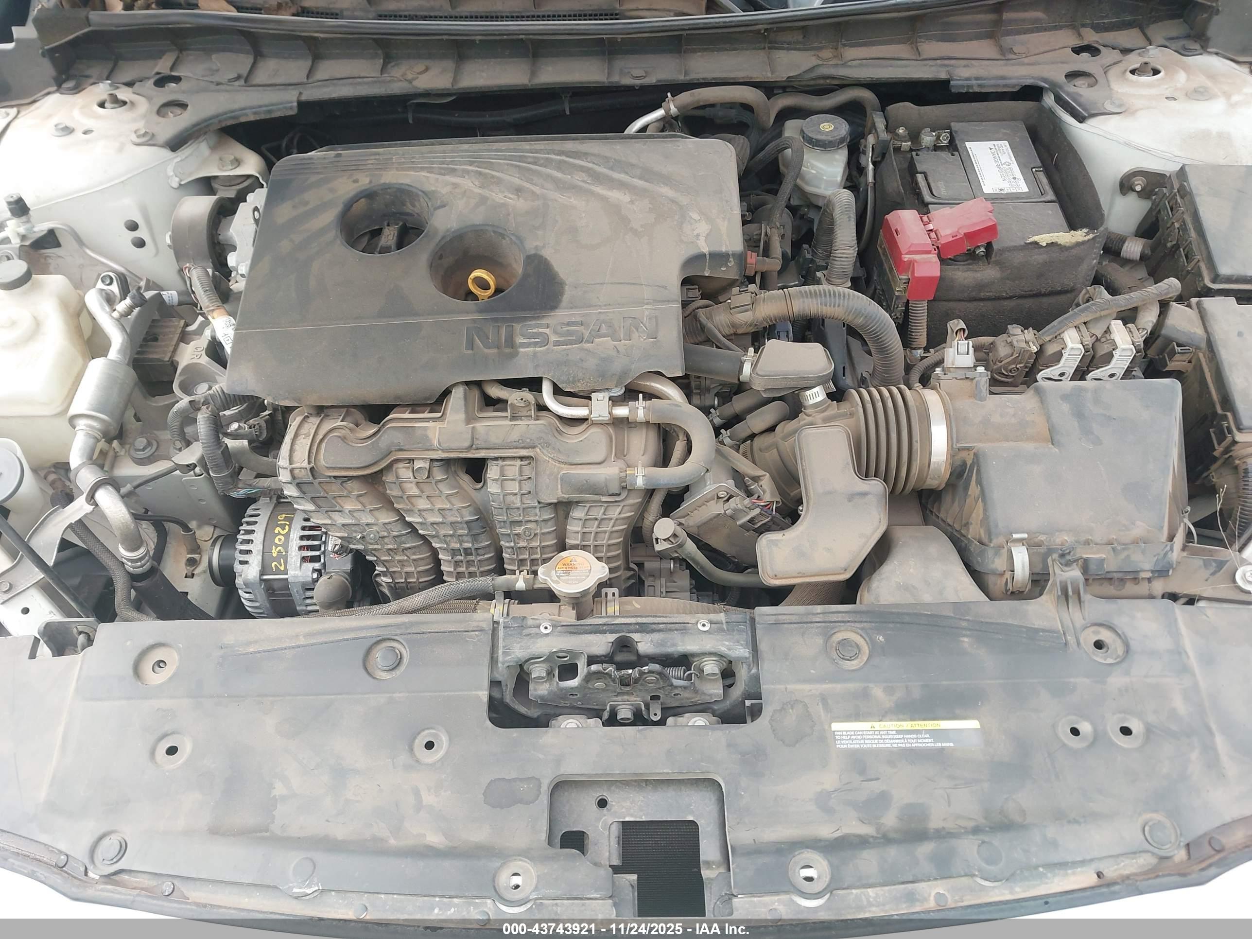 NISSAN ALTIMA image 10