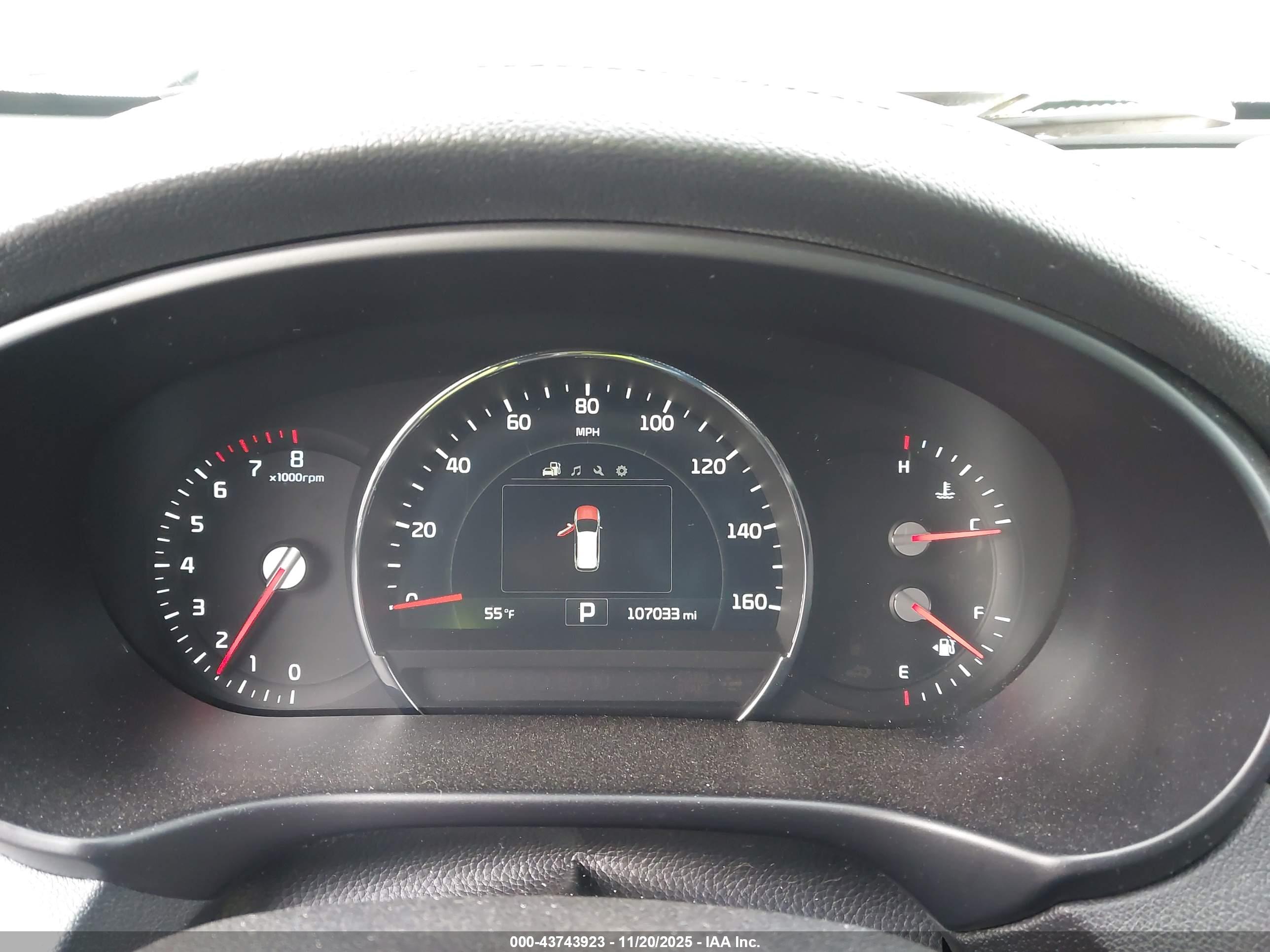 KIA SORENTO image 7