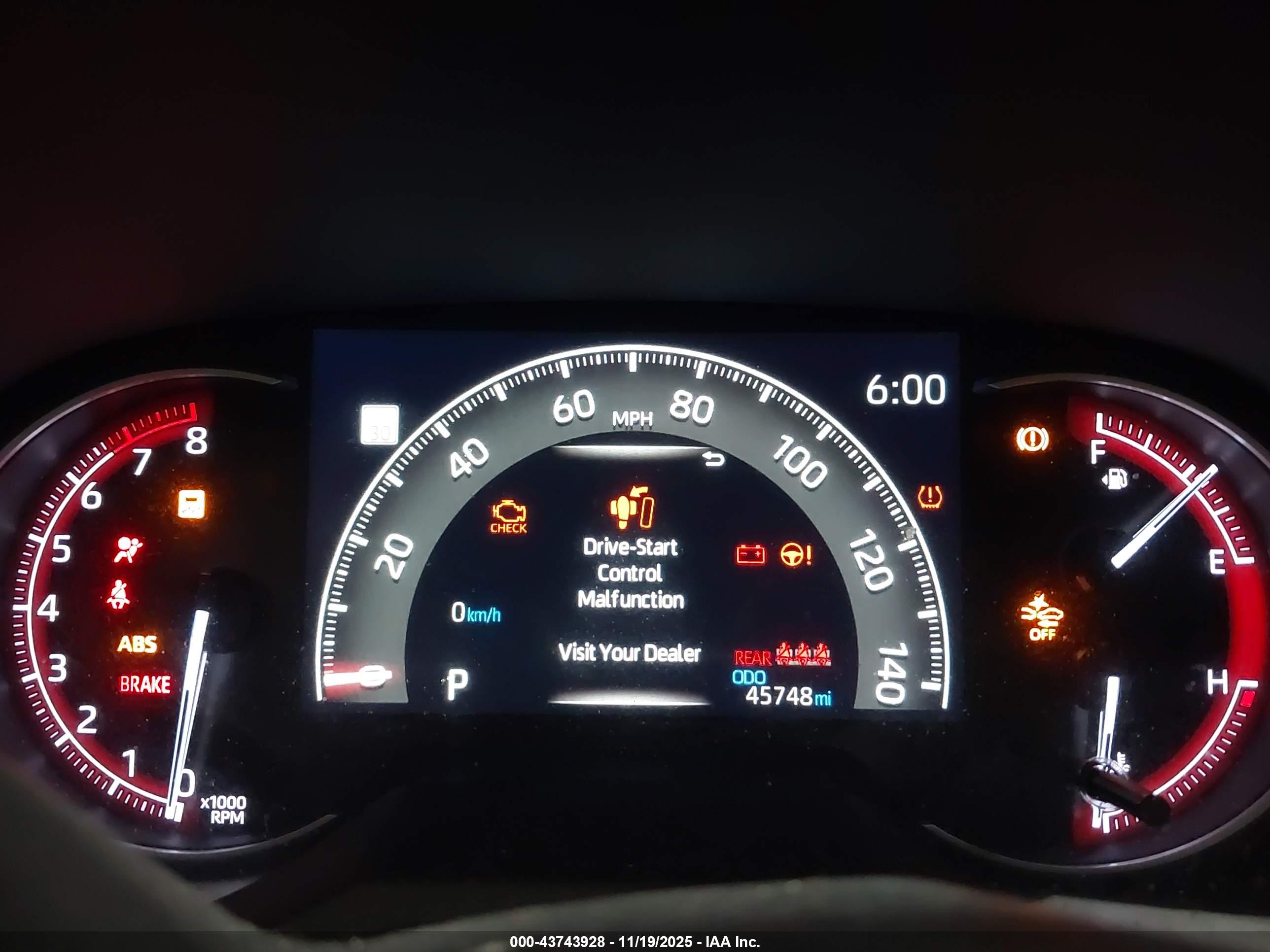 TOYOTA RAV4 image 7