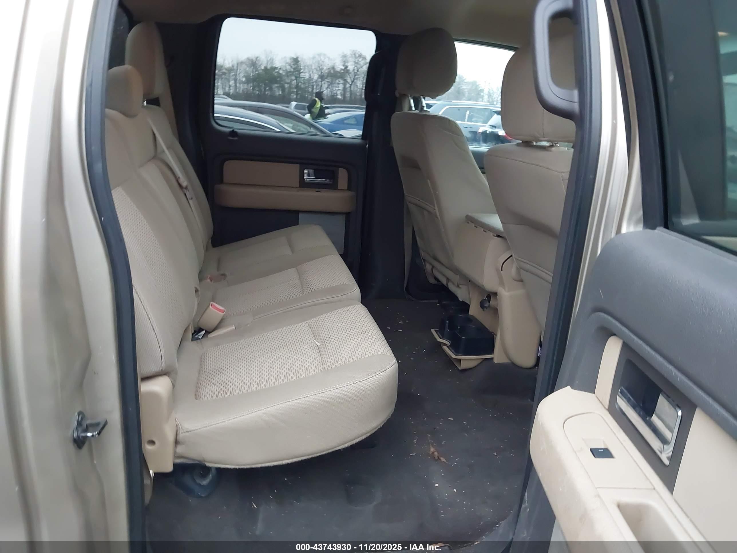 FORD F-150 image 8