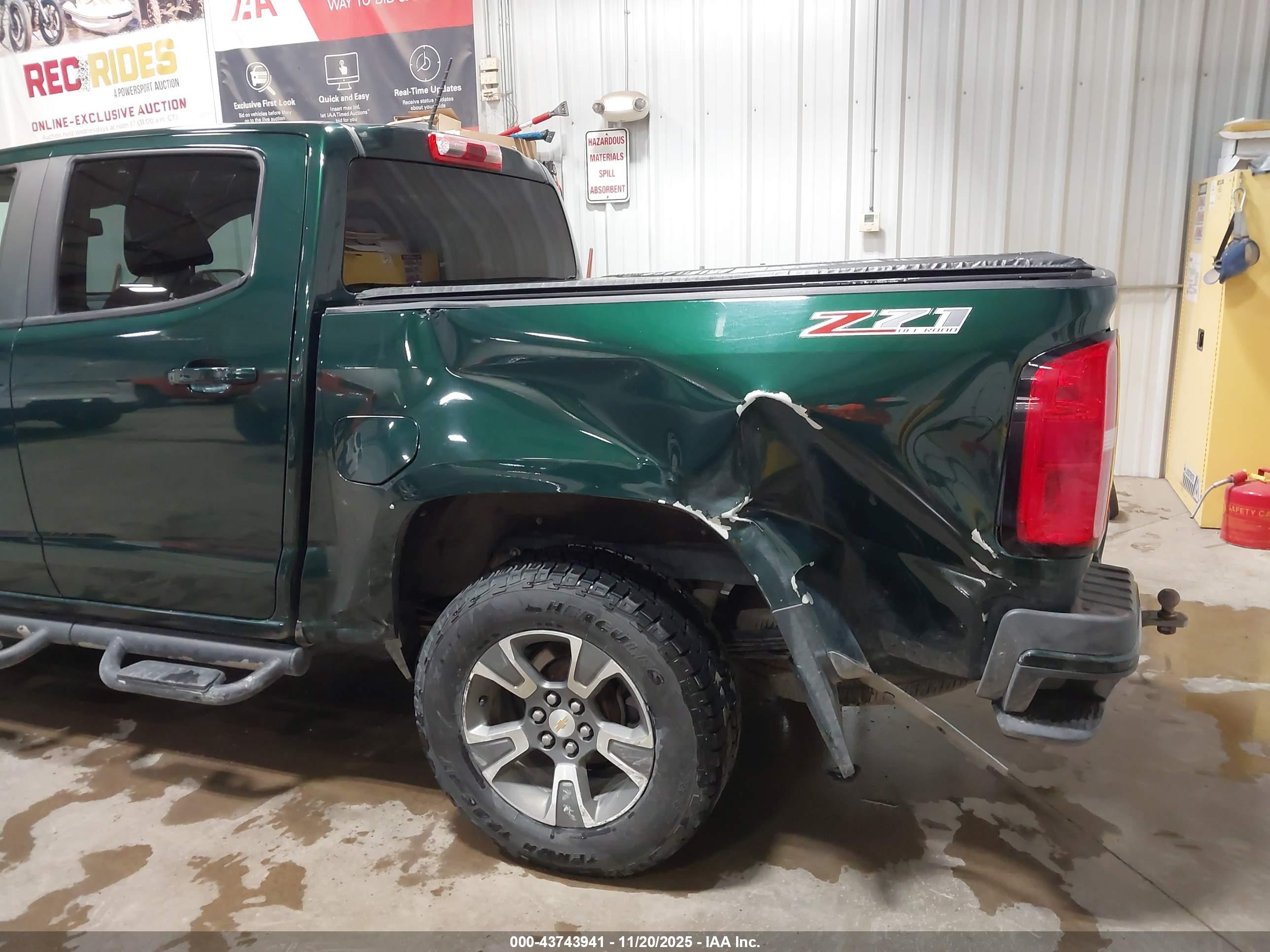 CHEVROLET COLORADO image 6