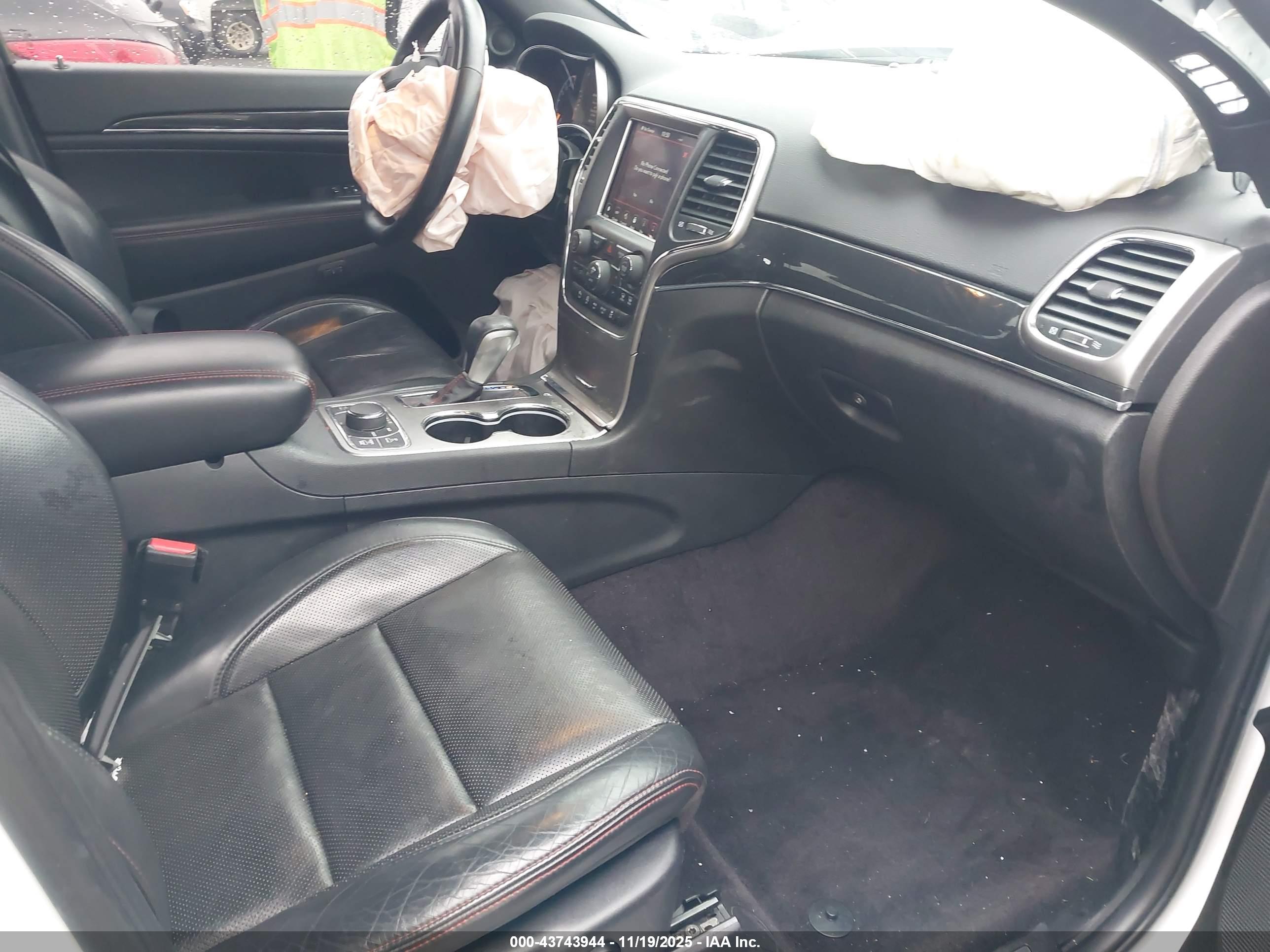 JEEP GRAND image 5
