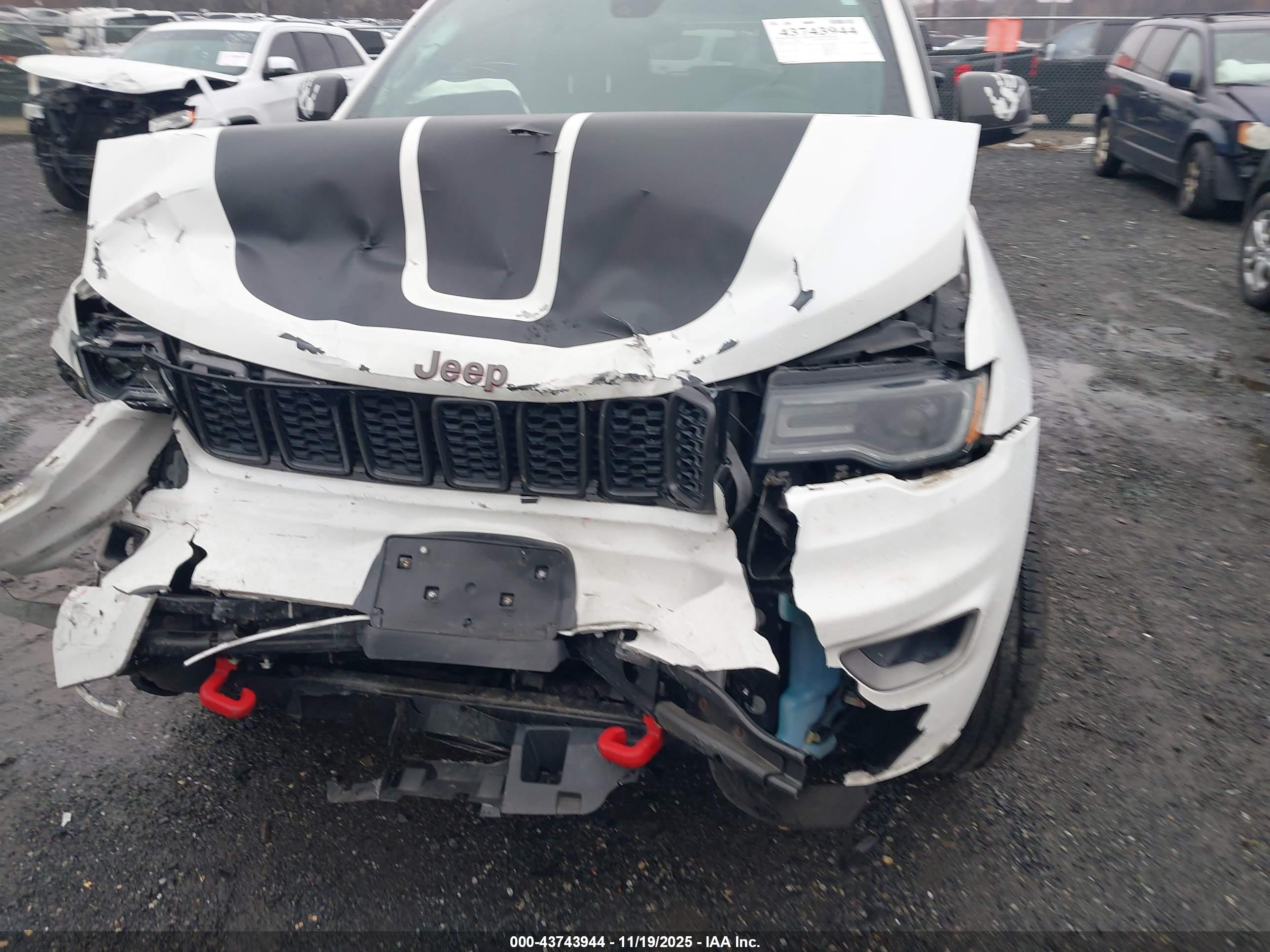 JEEP GRAND image 6