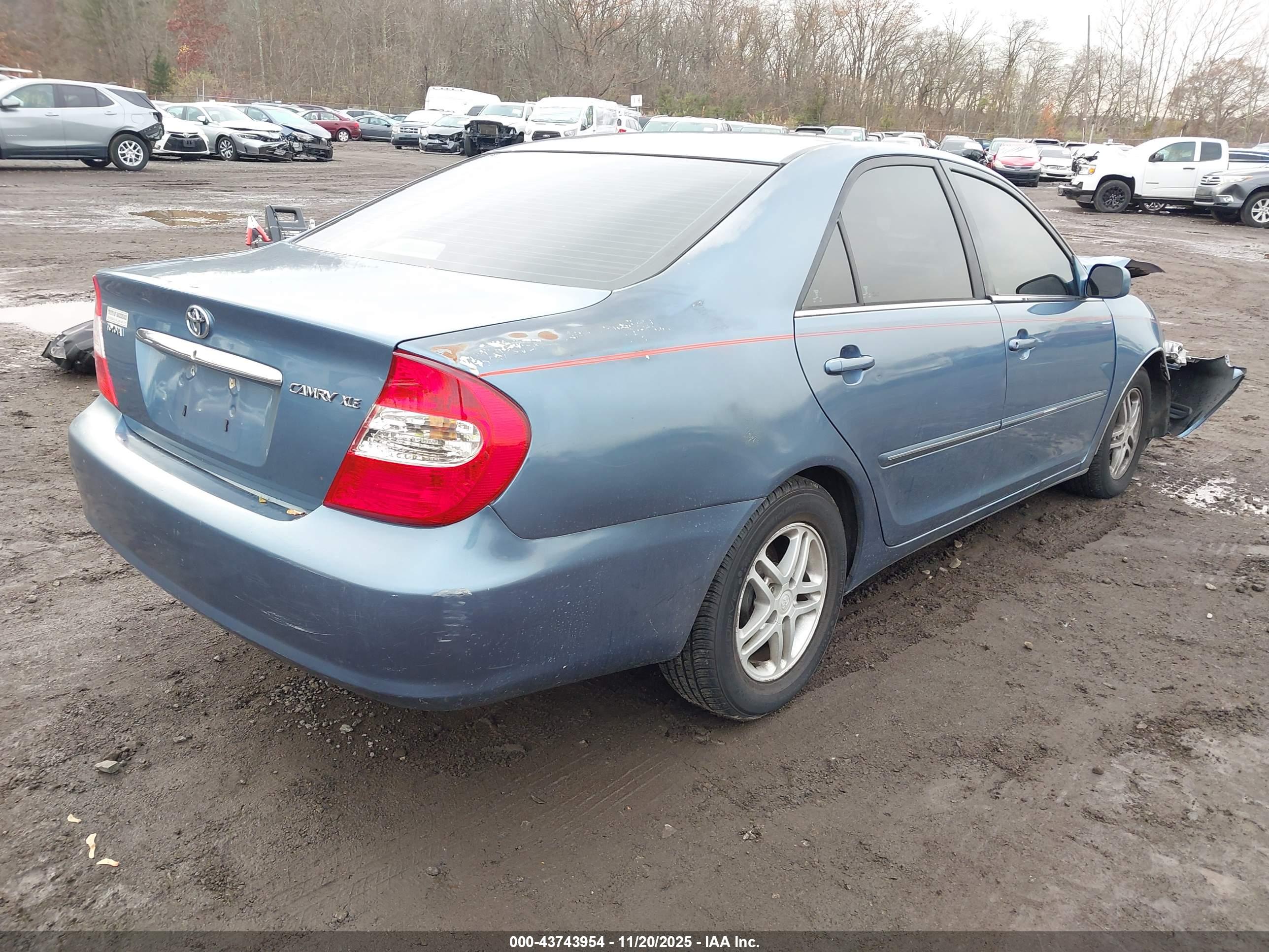 TOYOTA CAMRY image 4