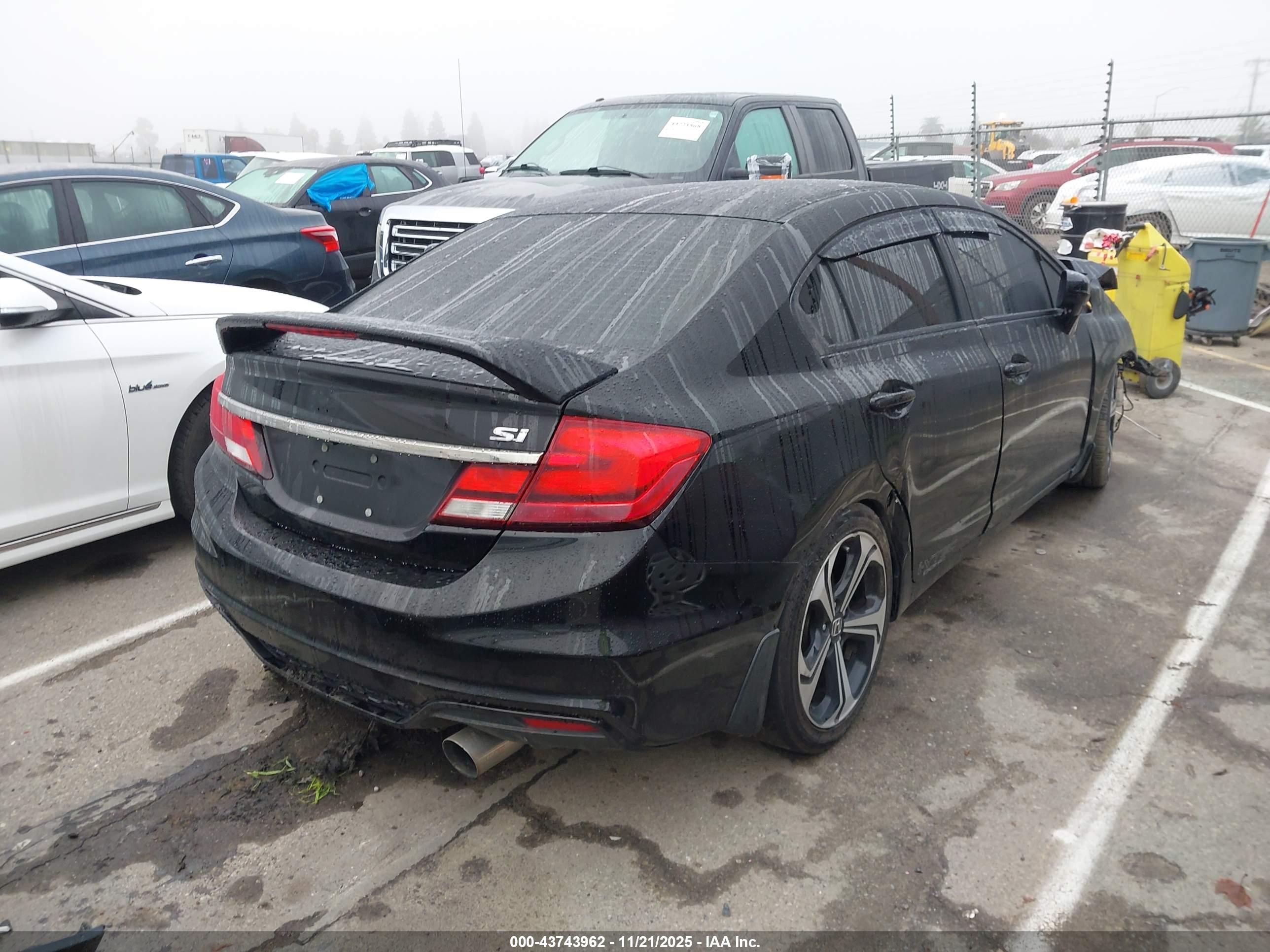 HONDA CIVIC image 4