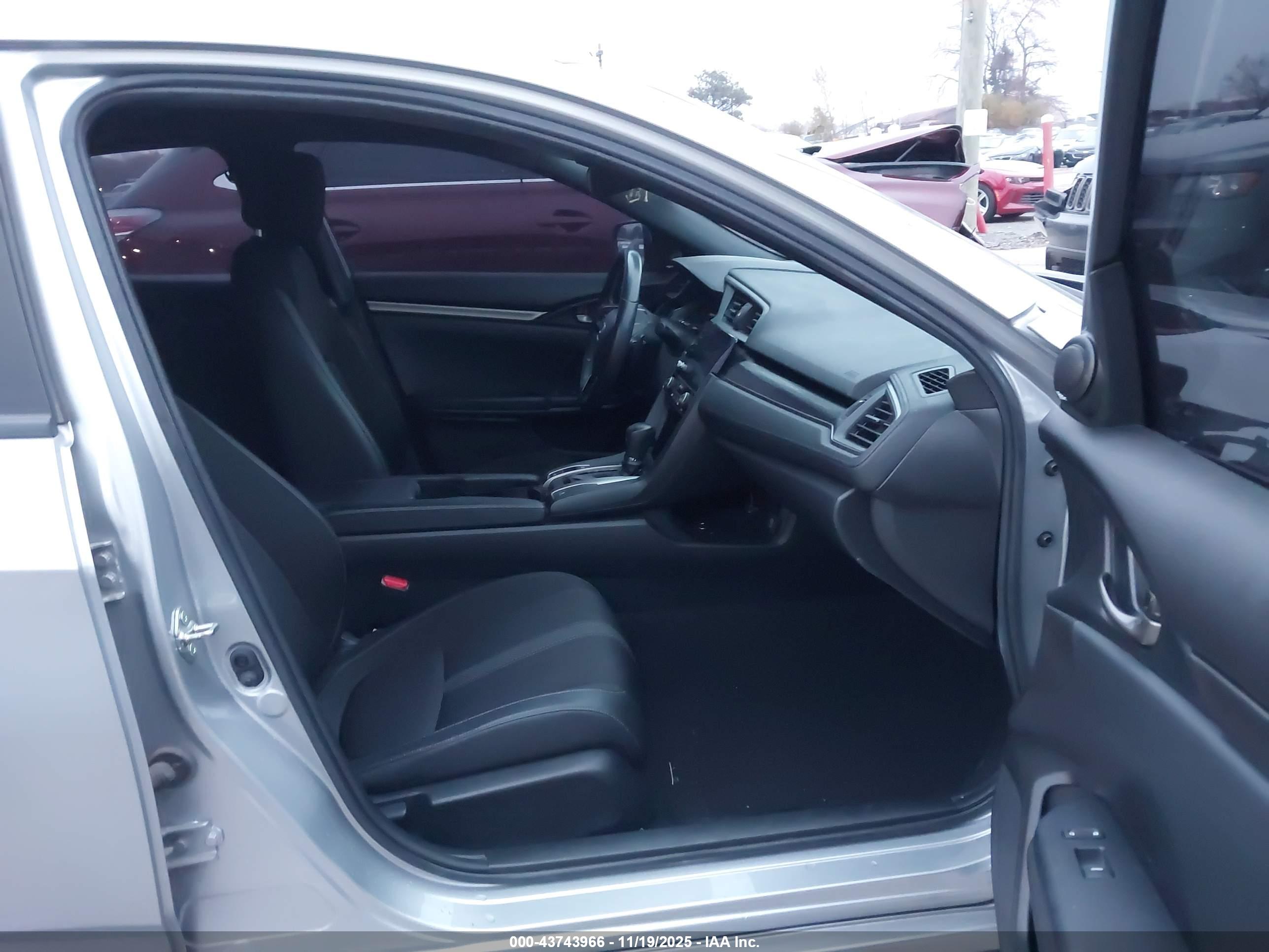 HONDA CIVIC image 5
