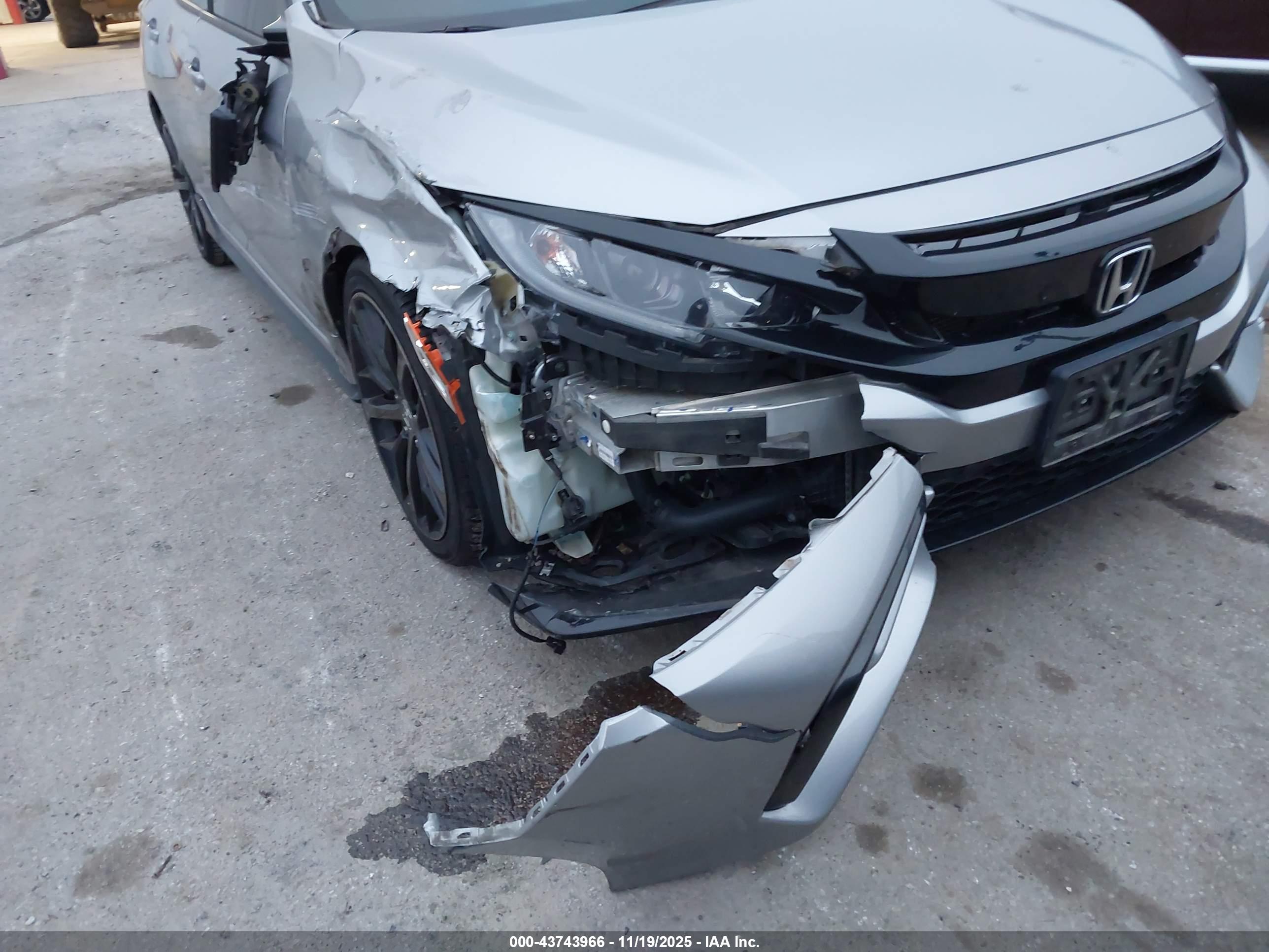 HONDA CIVIC image 6