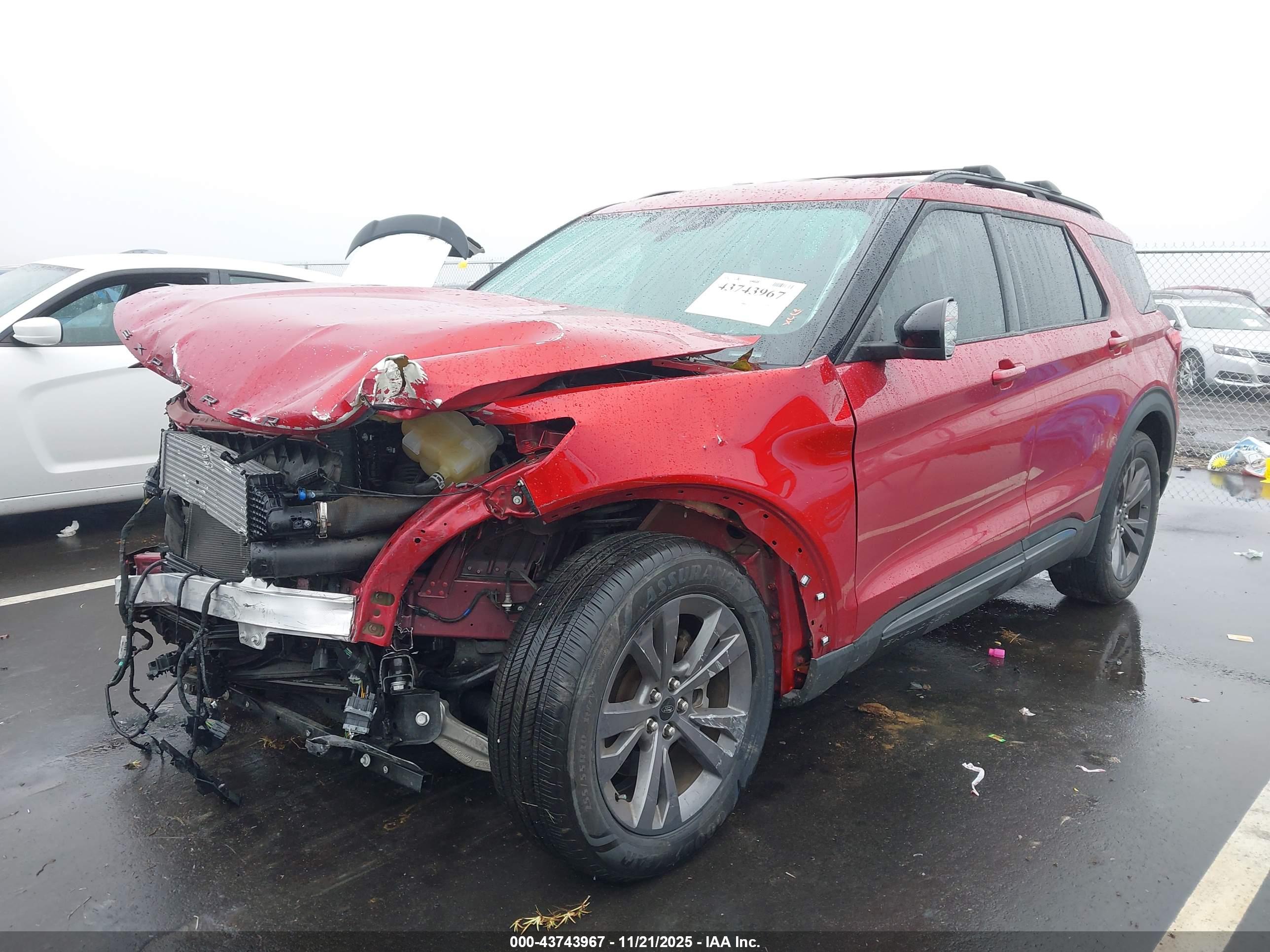 FORD EXPLORER image 2