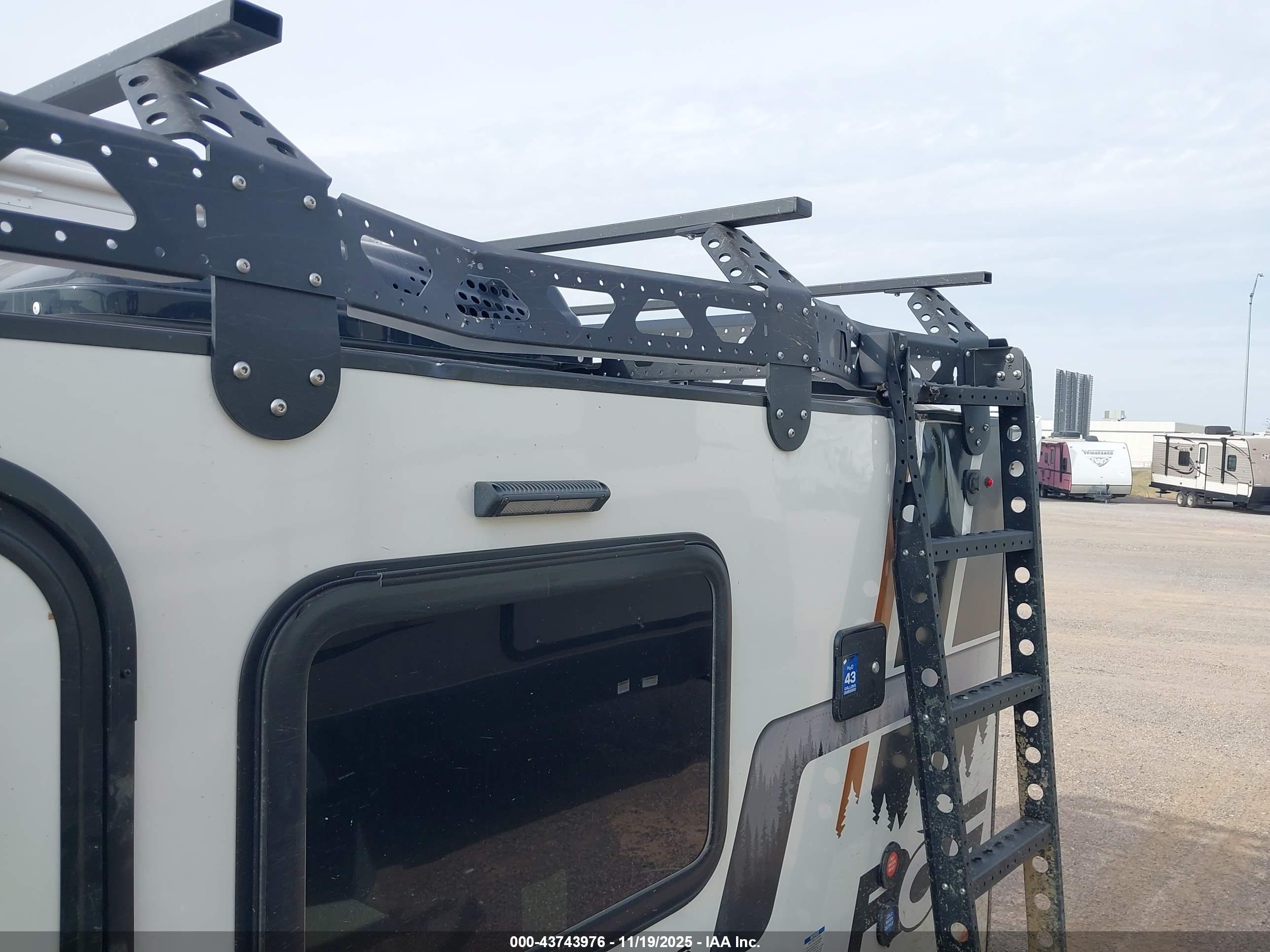 ENCORE-RV 12 image 6