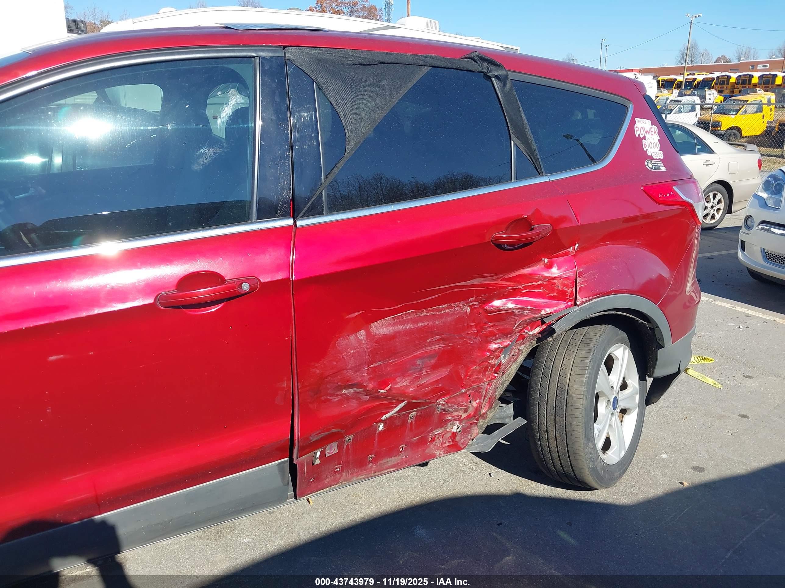 FORD ESCAPE image 6
