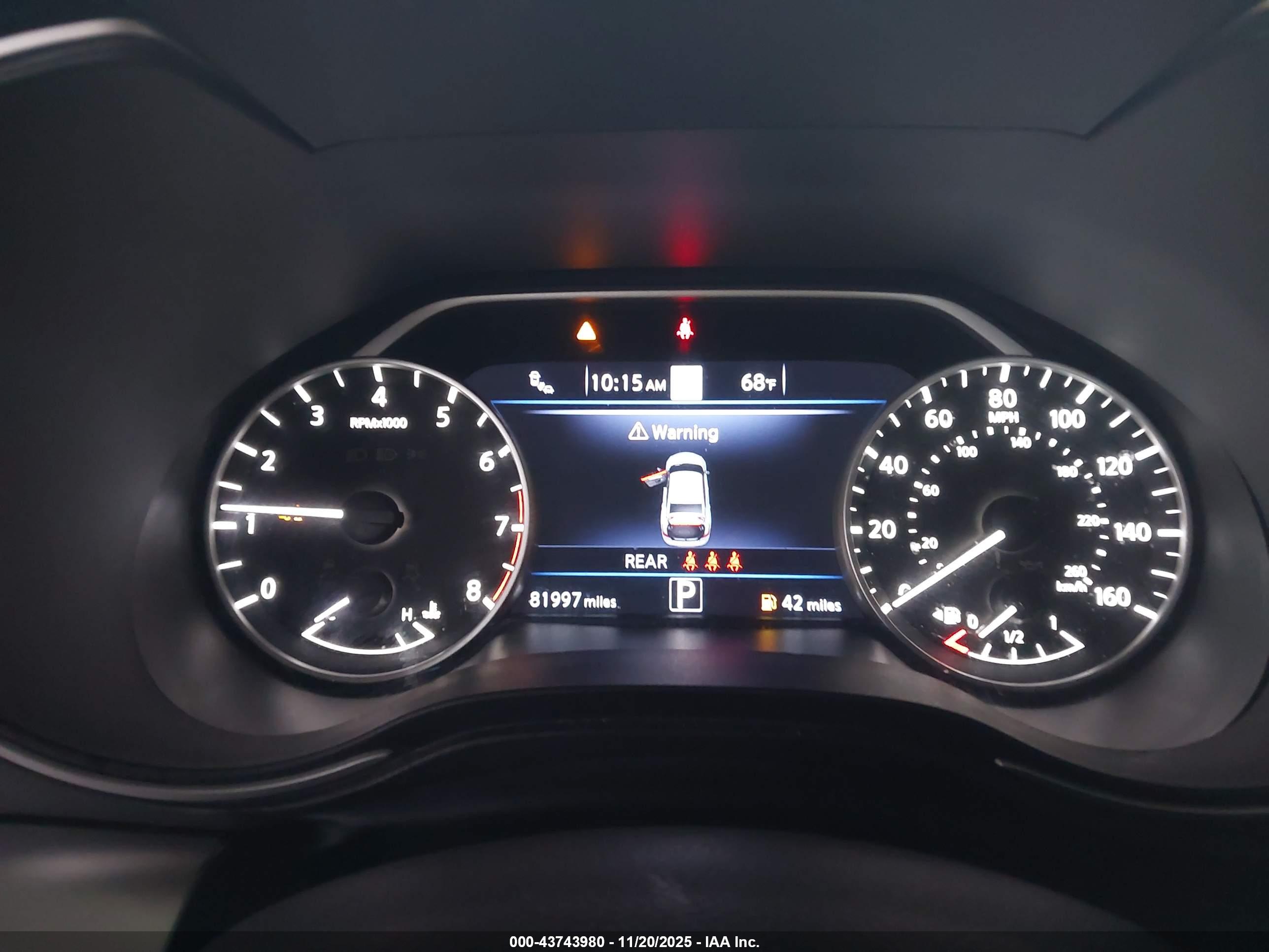 NISSAN MAXIMA image 7