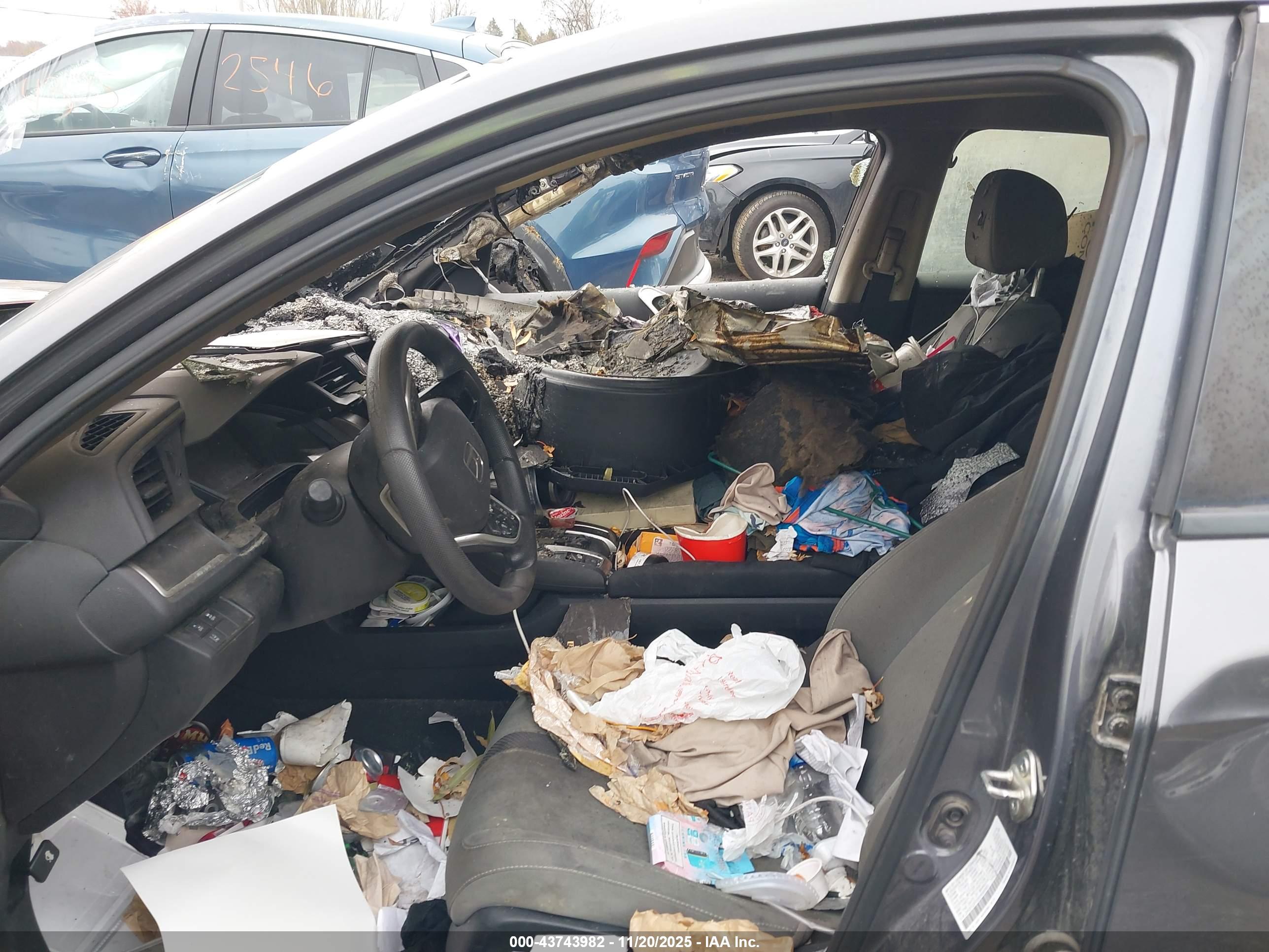 HONDA CIVIC image 6