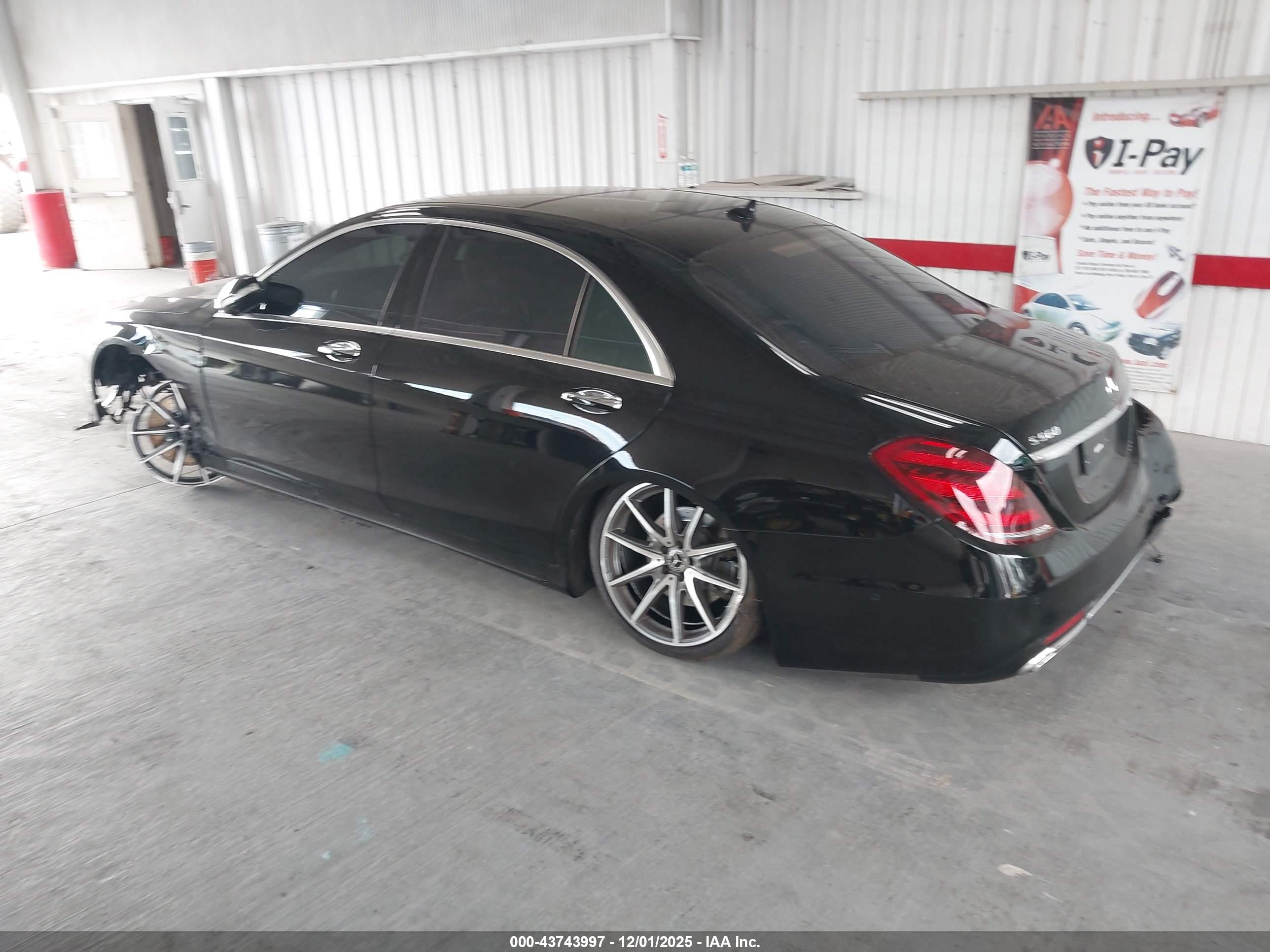MERCEDES-BENZ S image 3