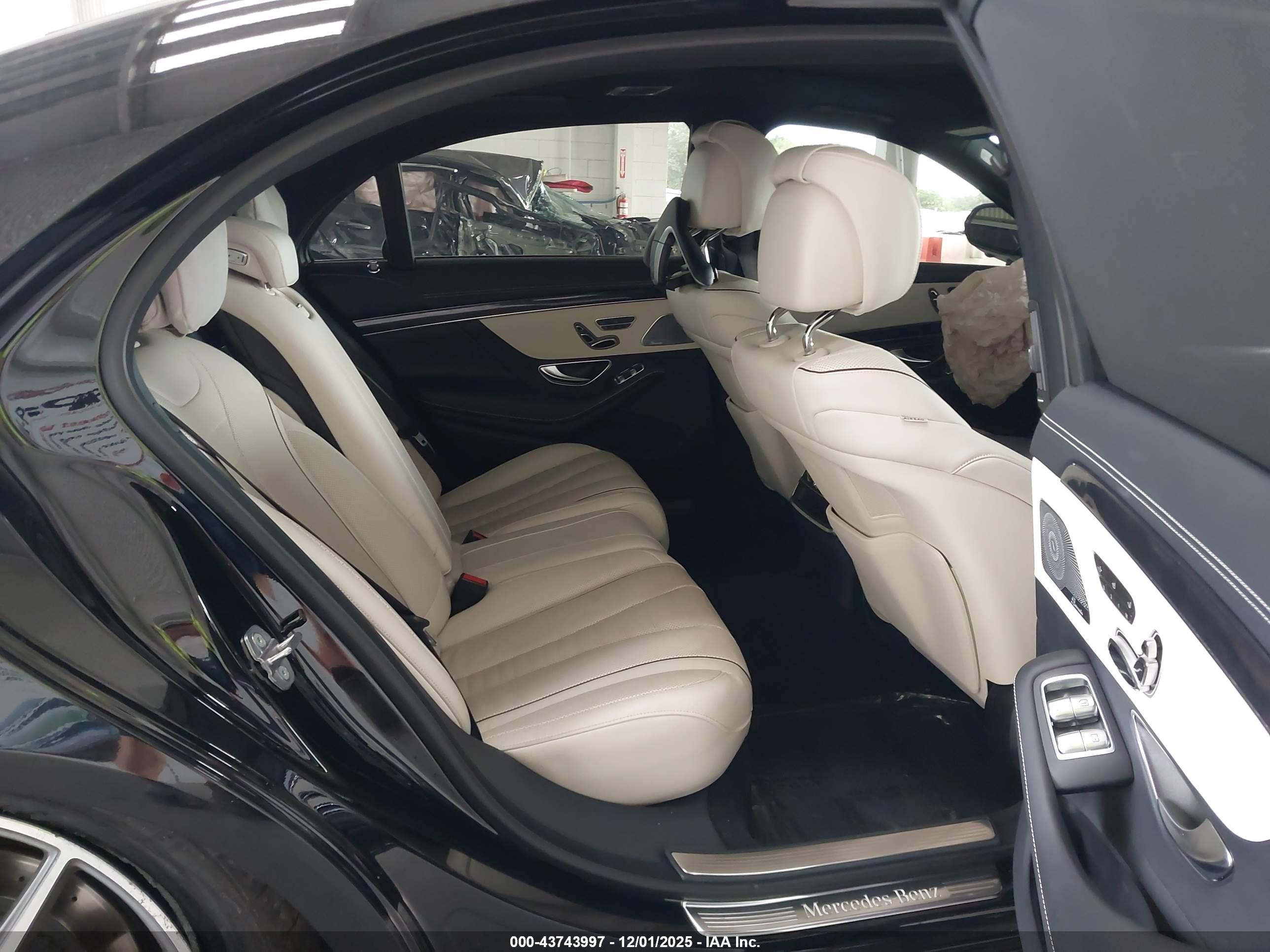 MERCEDES-BENZ S image 8