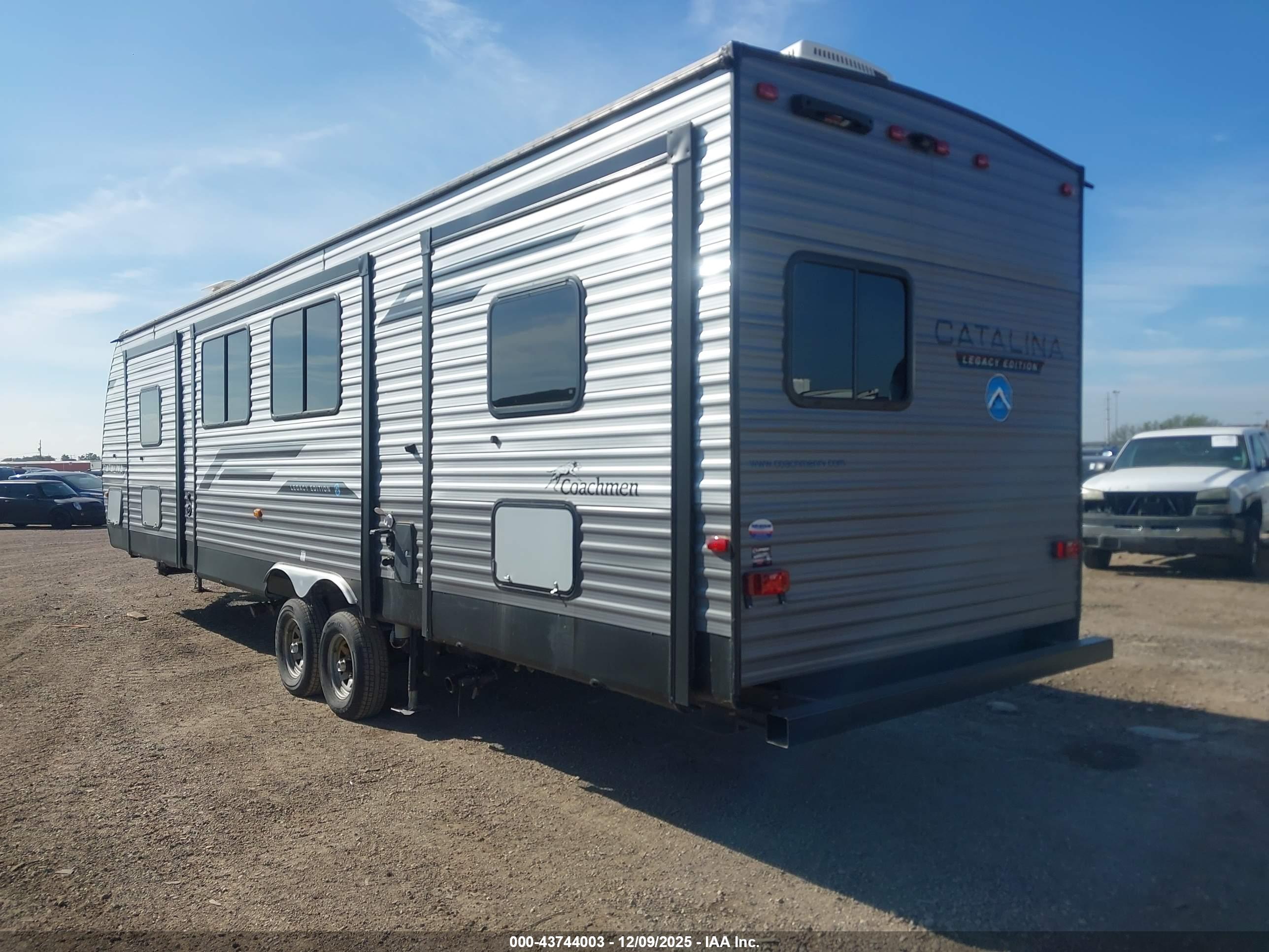 COACHMEN CATALINA image 3