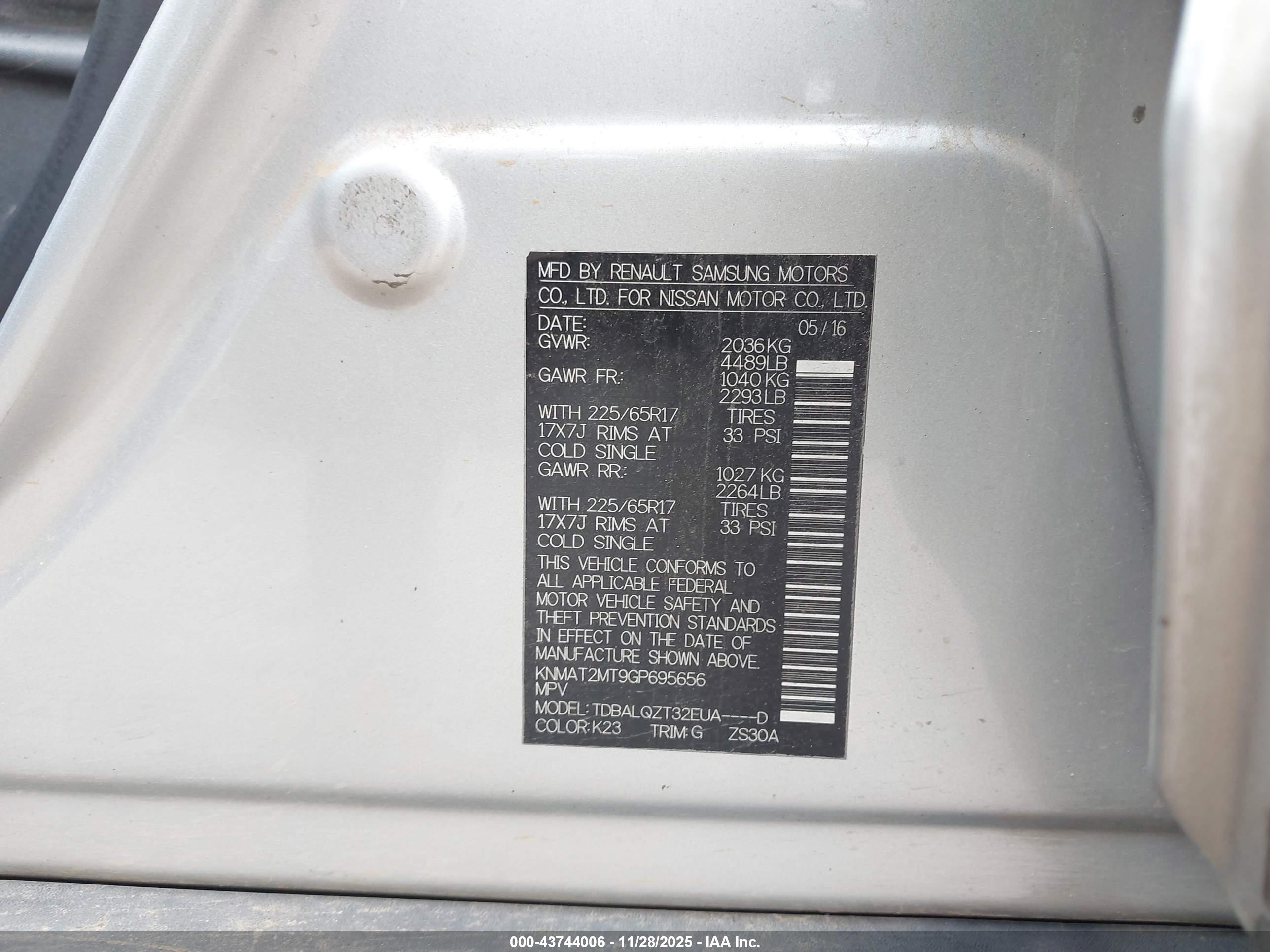 NISSAN ROGUE image 9