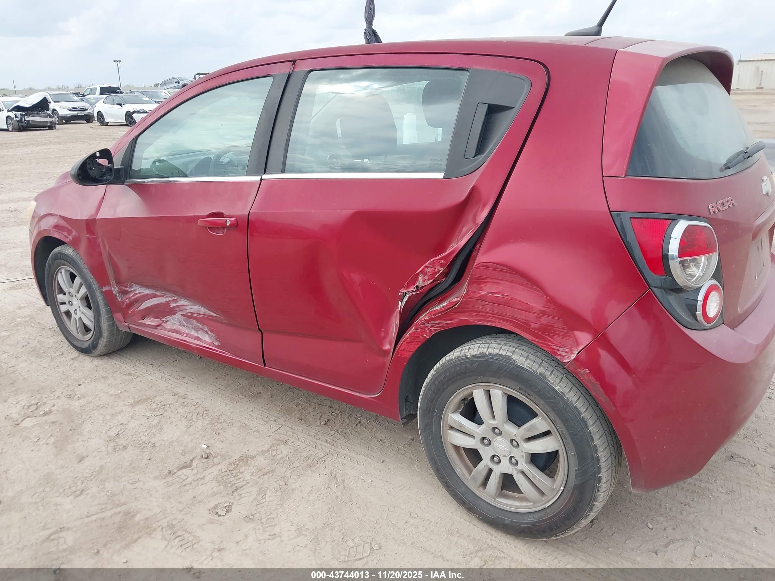CHEVROLET SONIC image 6