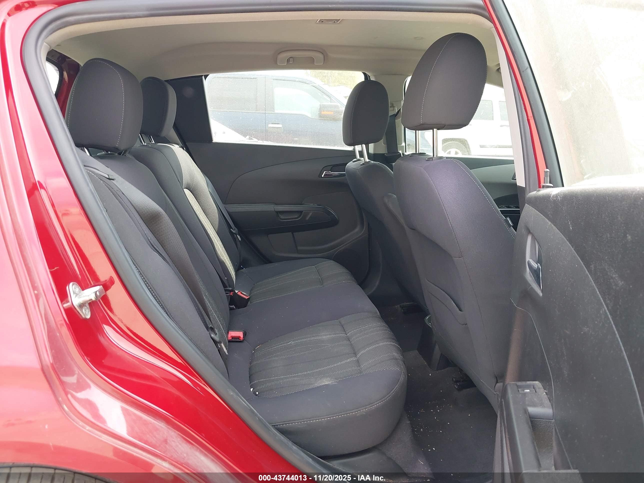 CHEVROLET SONIC image 8