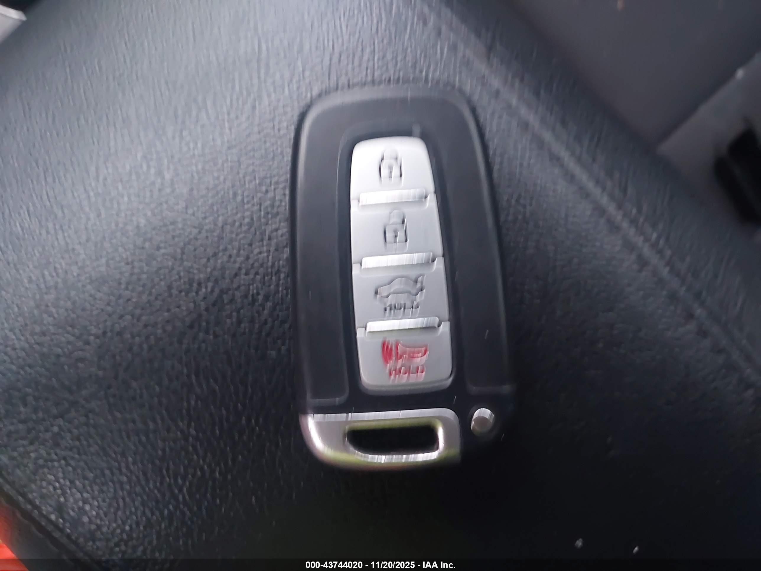 HYUNDAI SONATA image 11