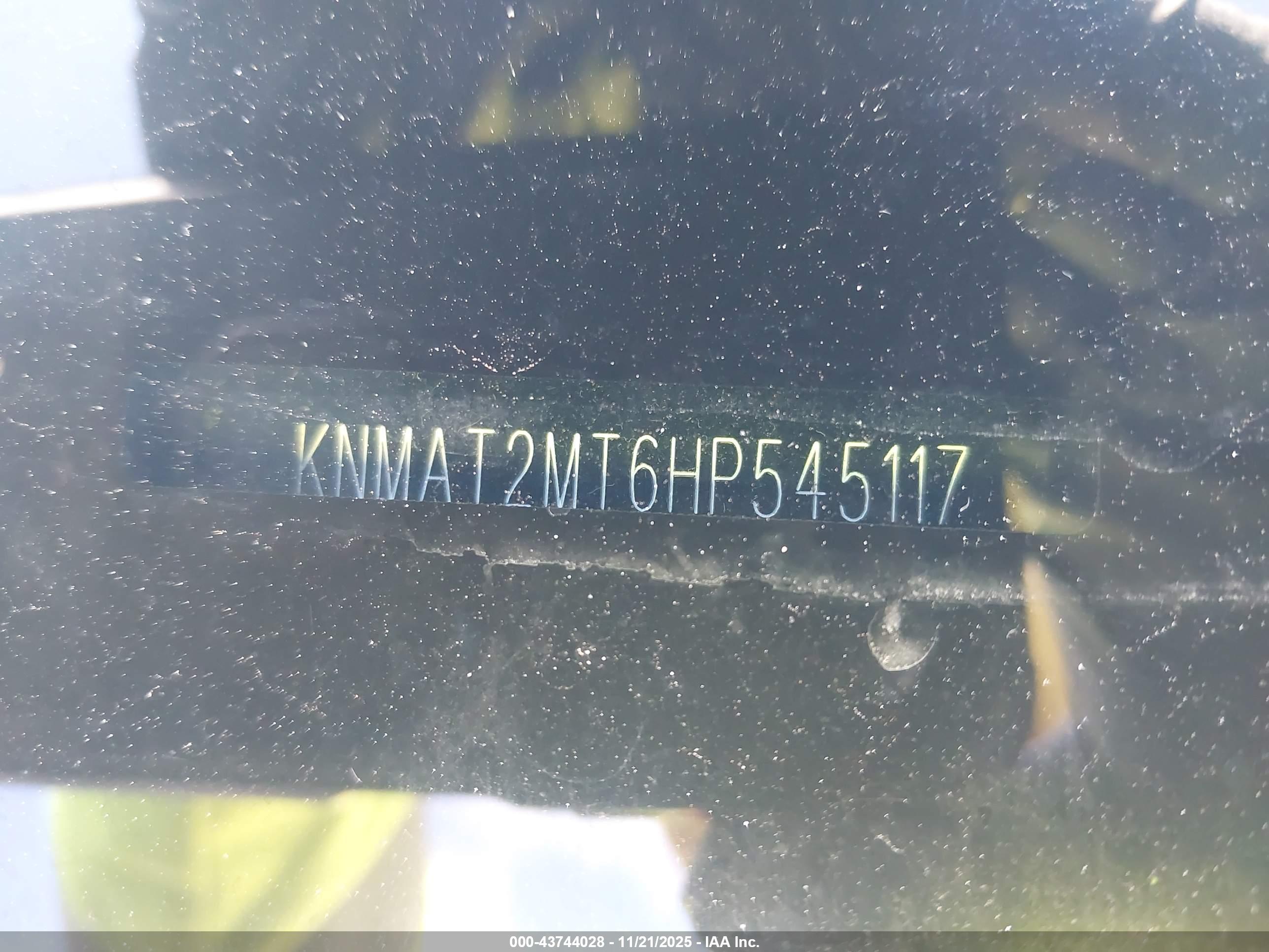 NISSAN ROGUE image 9