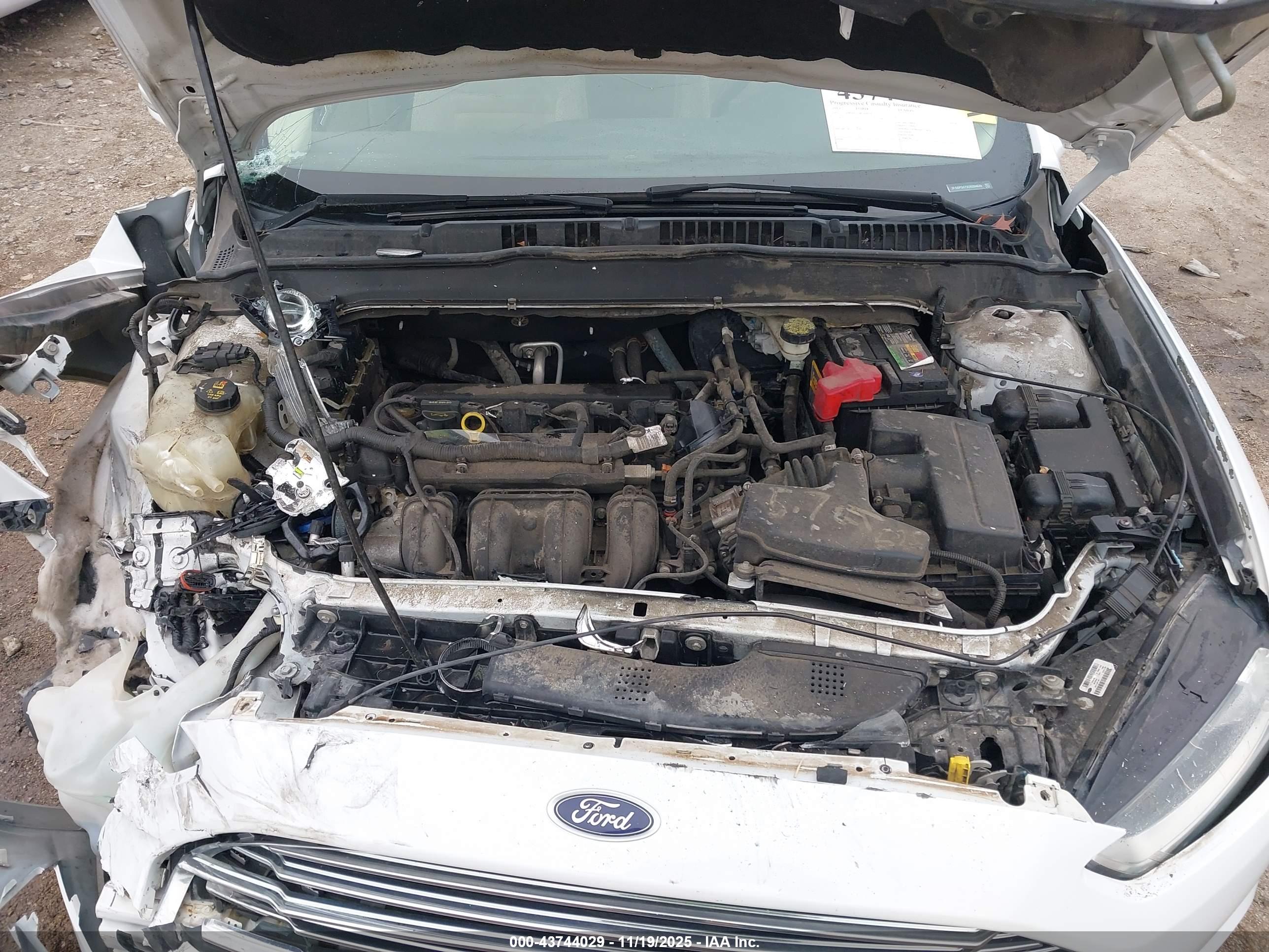 FORD FUSION image 10